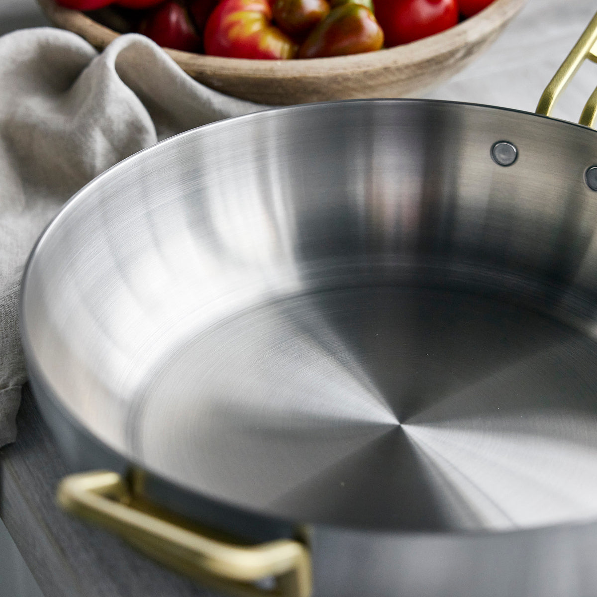 Stanley Tucci™ Uncoated Stainless Steel 6.5-Quart Stanley Pan with Lid - Image 9