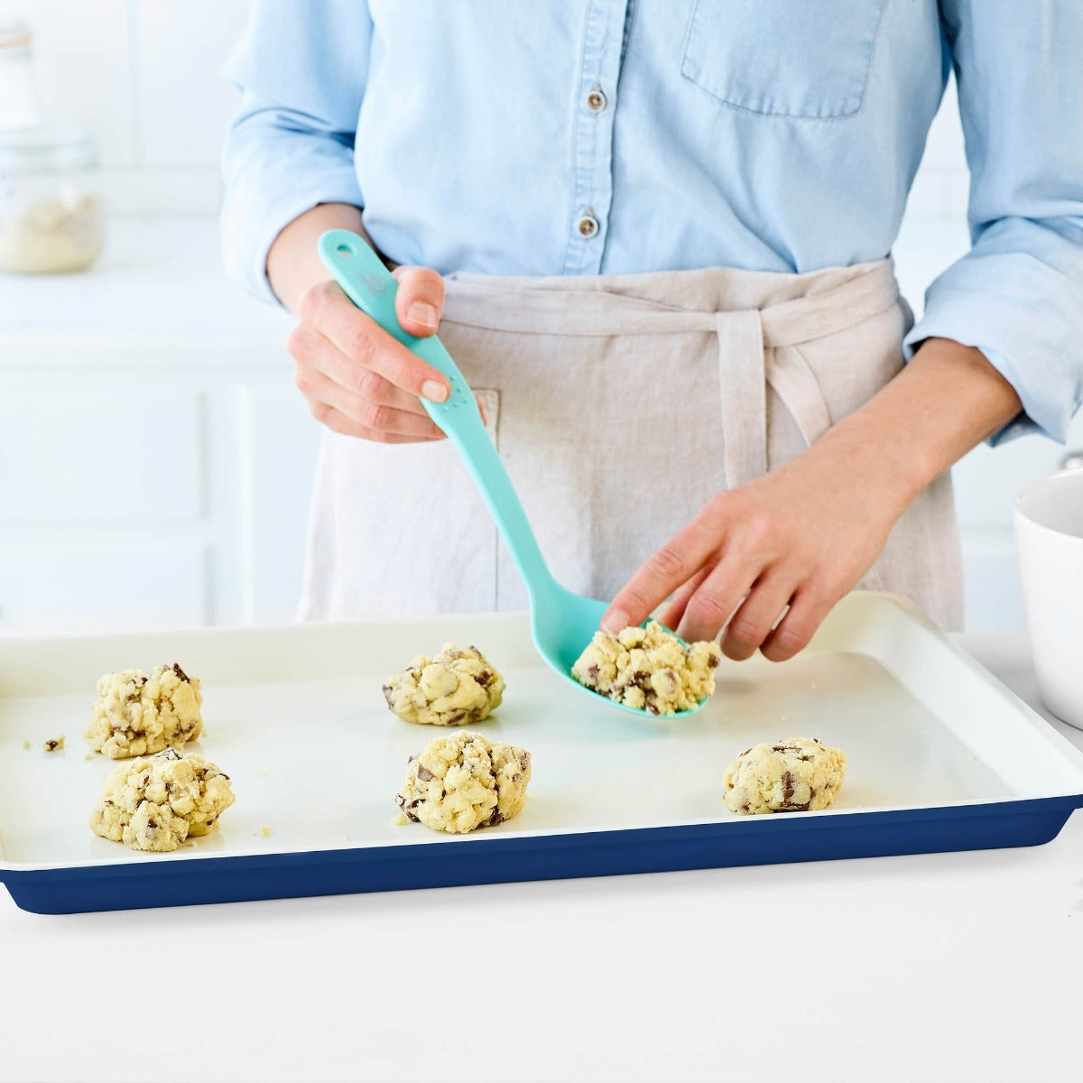GreenLife Ceramic Nonstick 18 x 13 Cookie Sheet | Navy - Image 3