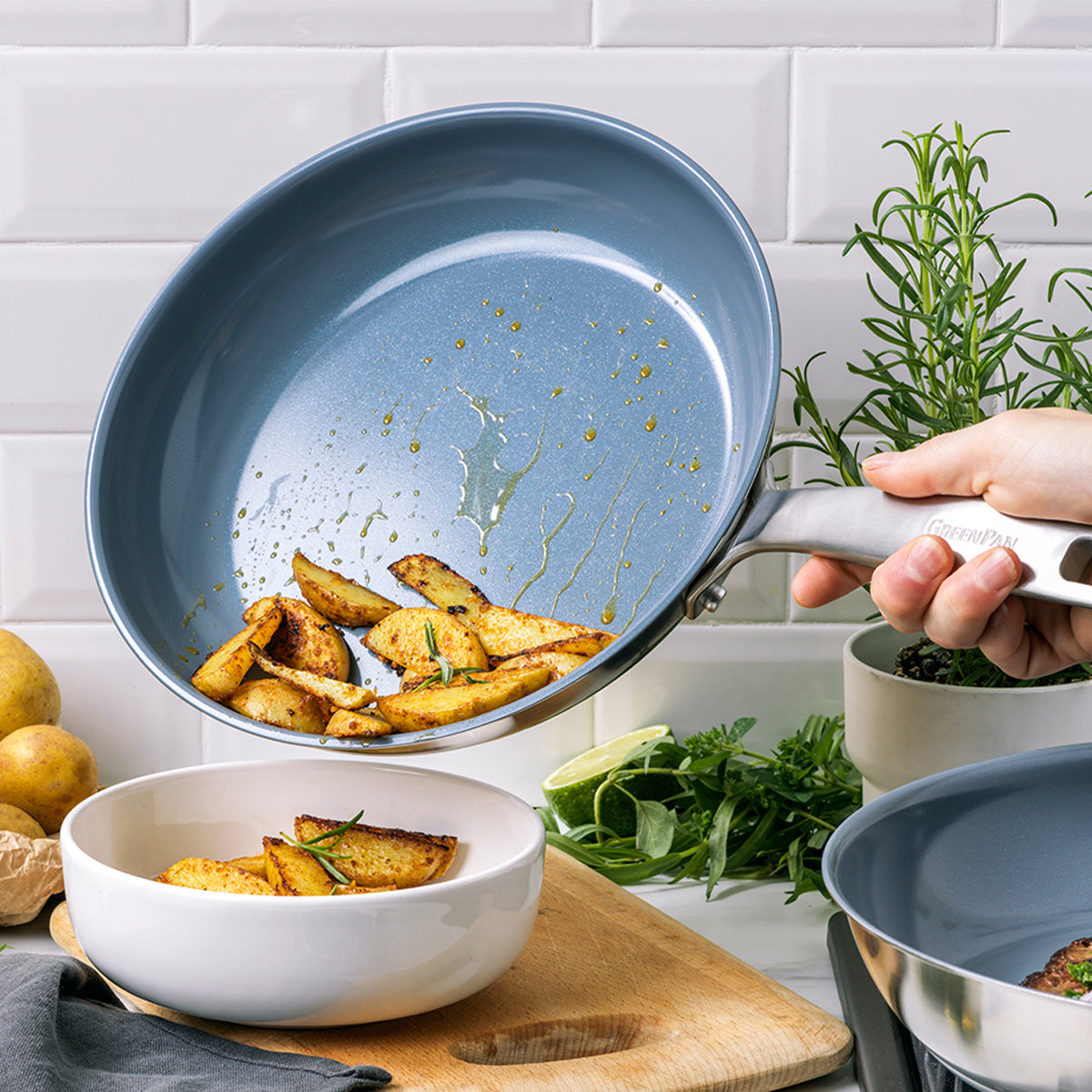 Treviso Ceramic Nonstick Stainless Steel 9.5 and 11 Frypan Set - Image 4