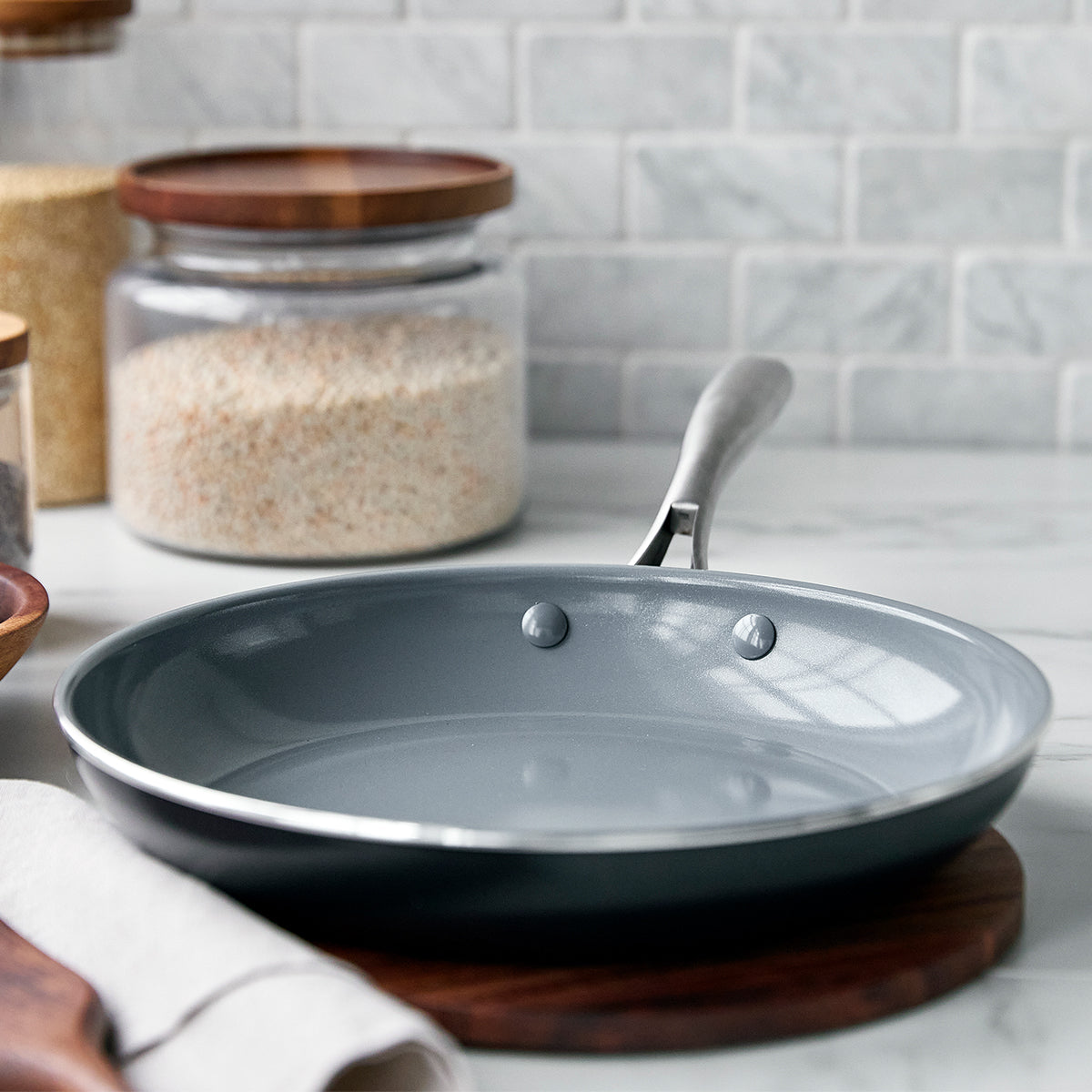 Swift Ceramic Nonstick 10 Frypan - Image 2