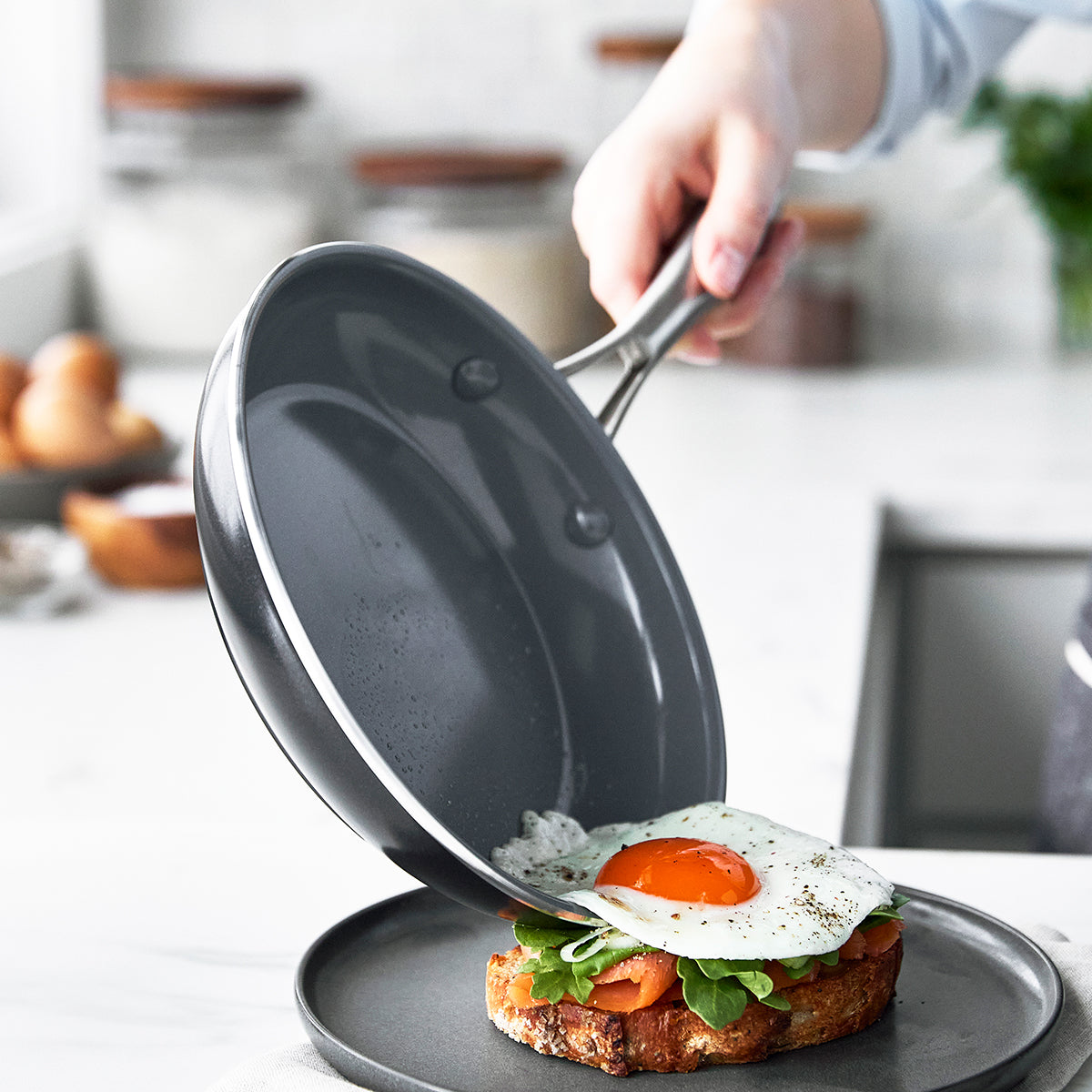 Swift Ceramic Nonstick 8 and 10 Frypan Set - Image 6