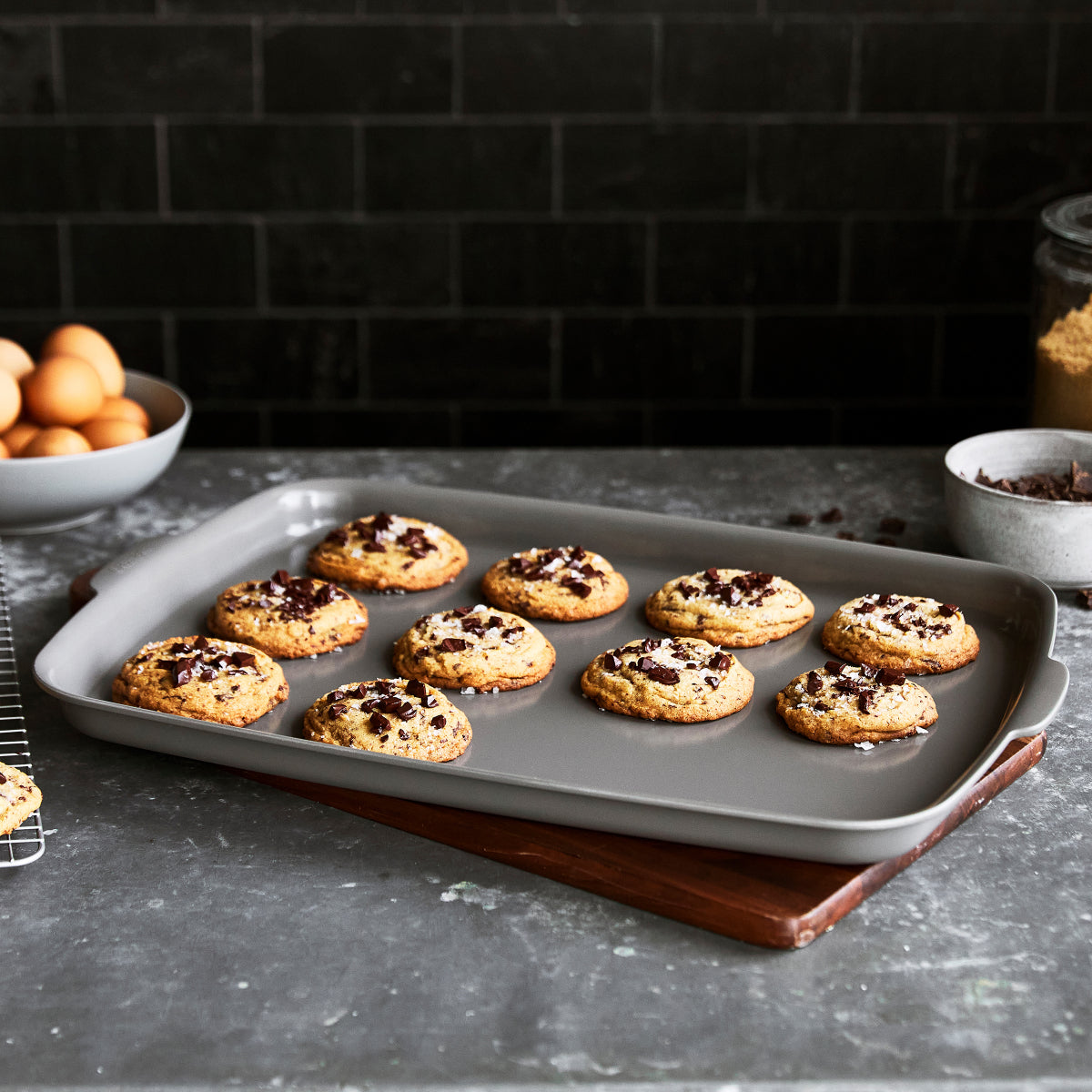 Premiere Ovenware Ceramic Nonstick 18 x 13 Half Sheet Pan | Gray - Image 6