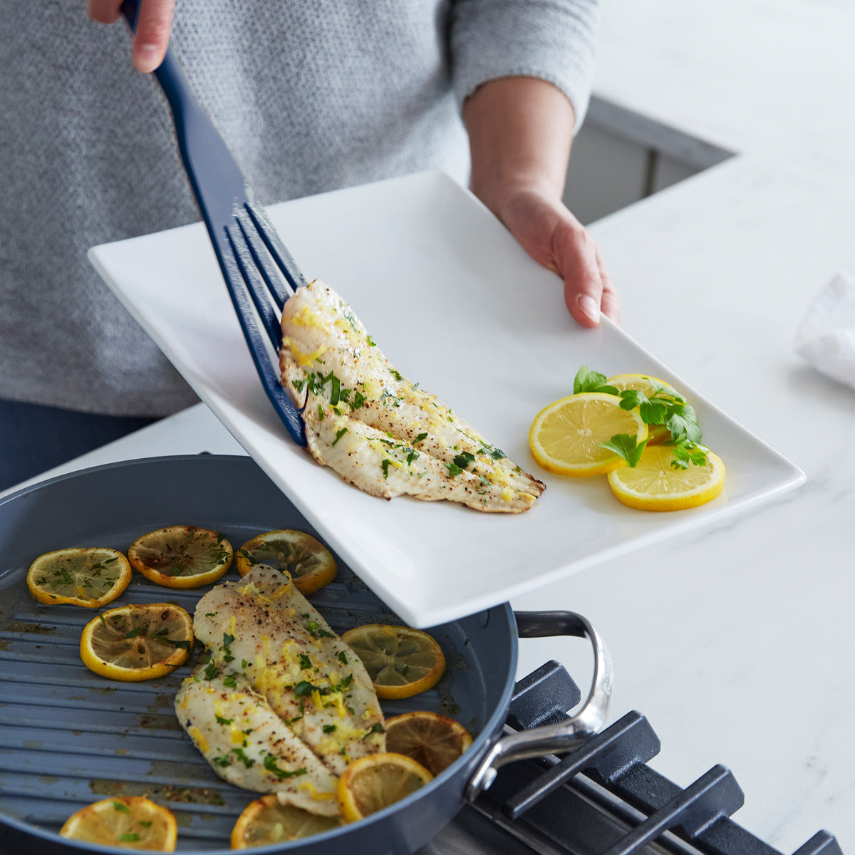 Platinum Silicone Fish Turner | Navy - Image 5