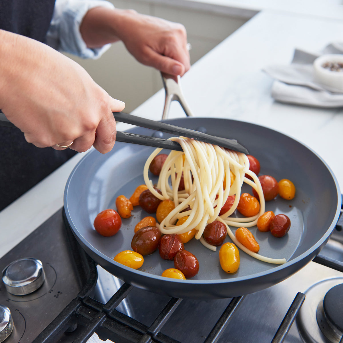Platinum Silicone Tongs | Gray - Image 4