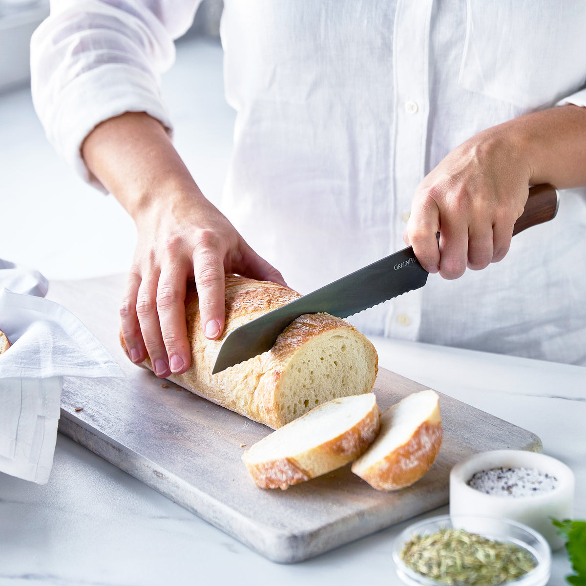 Premiere Titanium Cutlery 8 Bread Knife with Walnut Handle - Image 4
