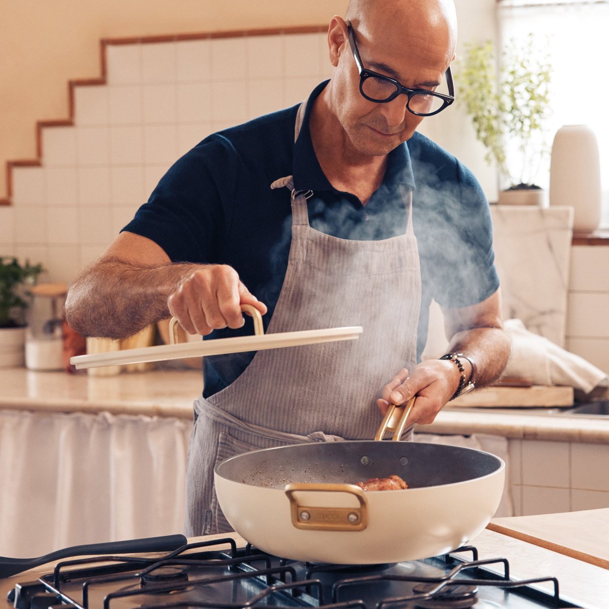 Stanley Tucci™ Ceramic Nonstick 4.5-Quart Stanley Pan Jr. | Carrara White - Image 9