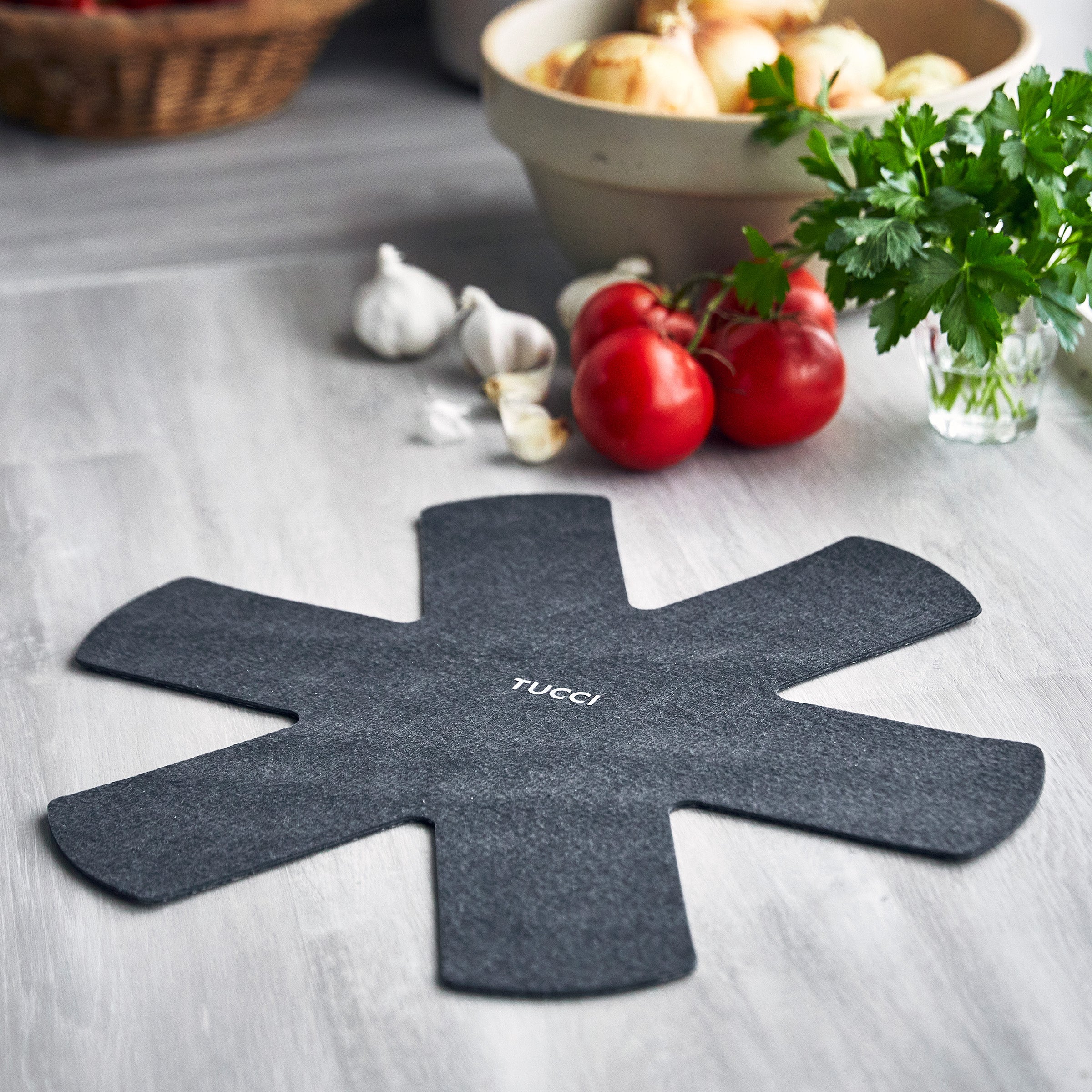 Stanley Tucci™ Ceramic Nonstick 6.5-Quart Essential Stanley Pan | Milano Black - Image 8