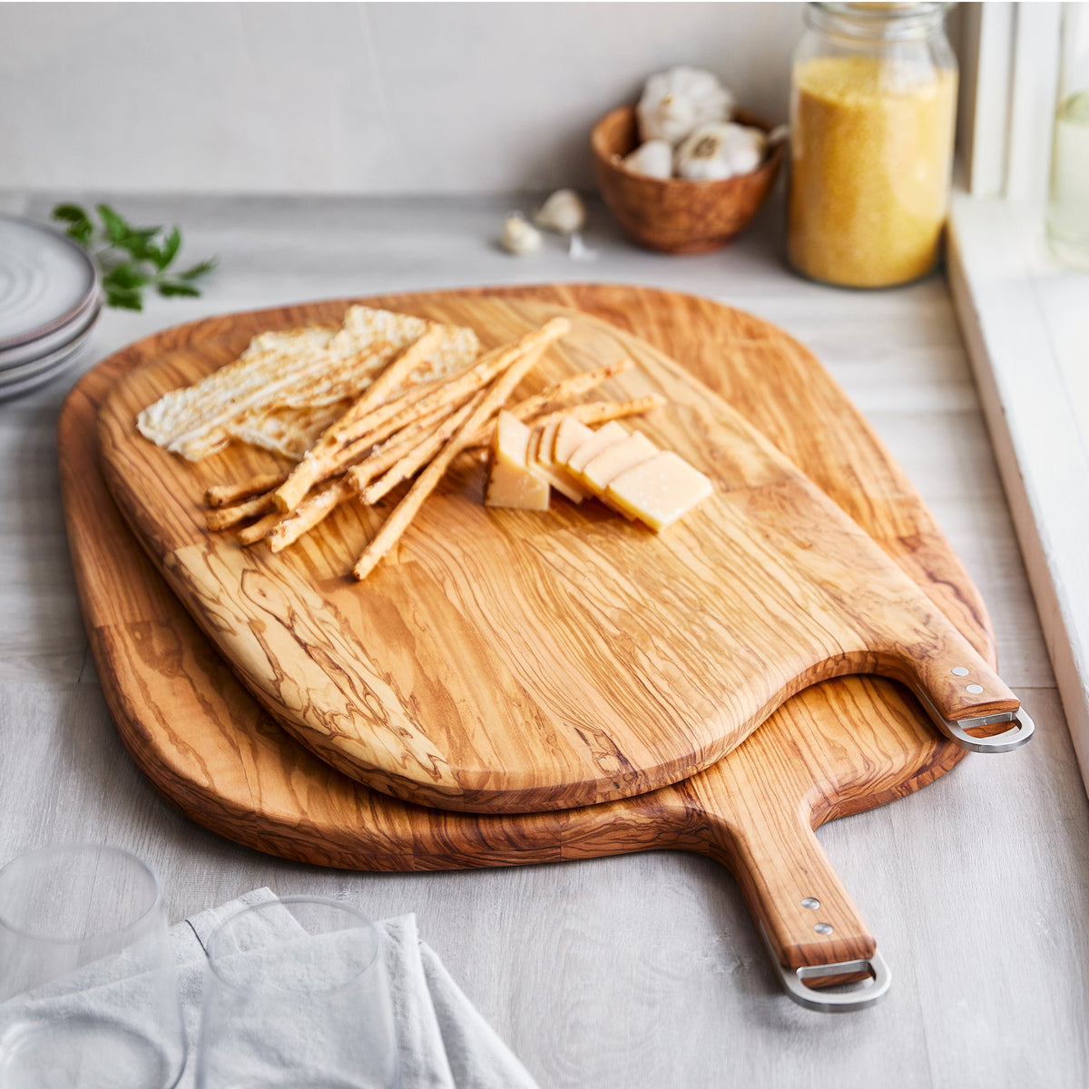 Stanley Tucci™ Limited Edition Olivewood Cutting XL Board. 30 x 18.5 - Image 7