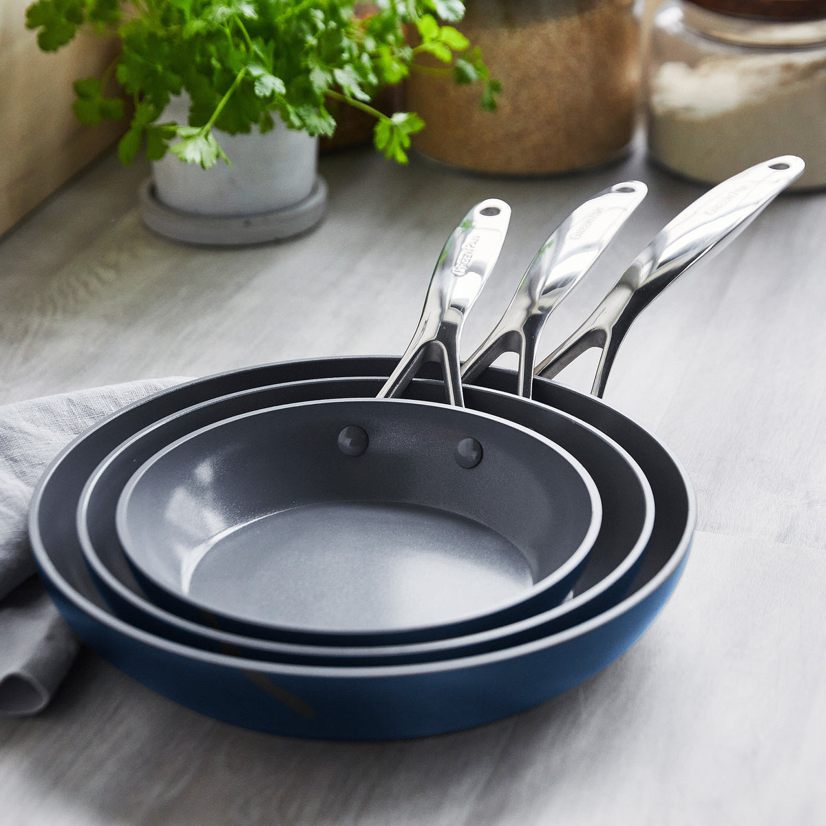 Valencia Pro Ceramic Nonstick 8. 9.5. and 11 Frypan Set | Twilight - Image 8