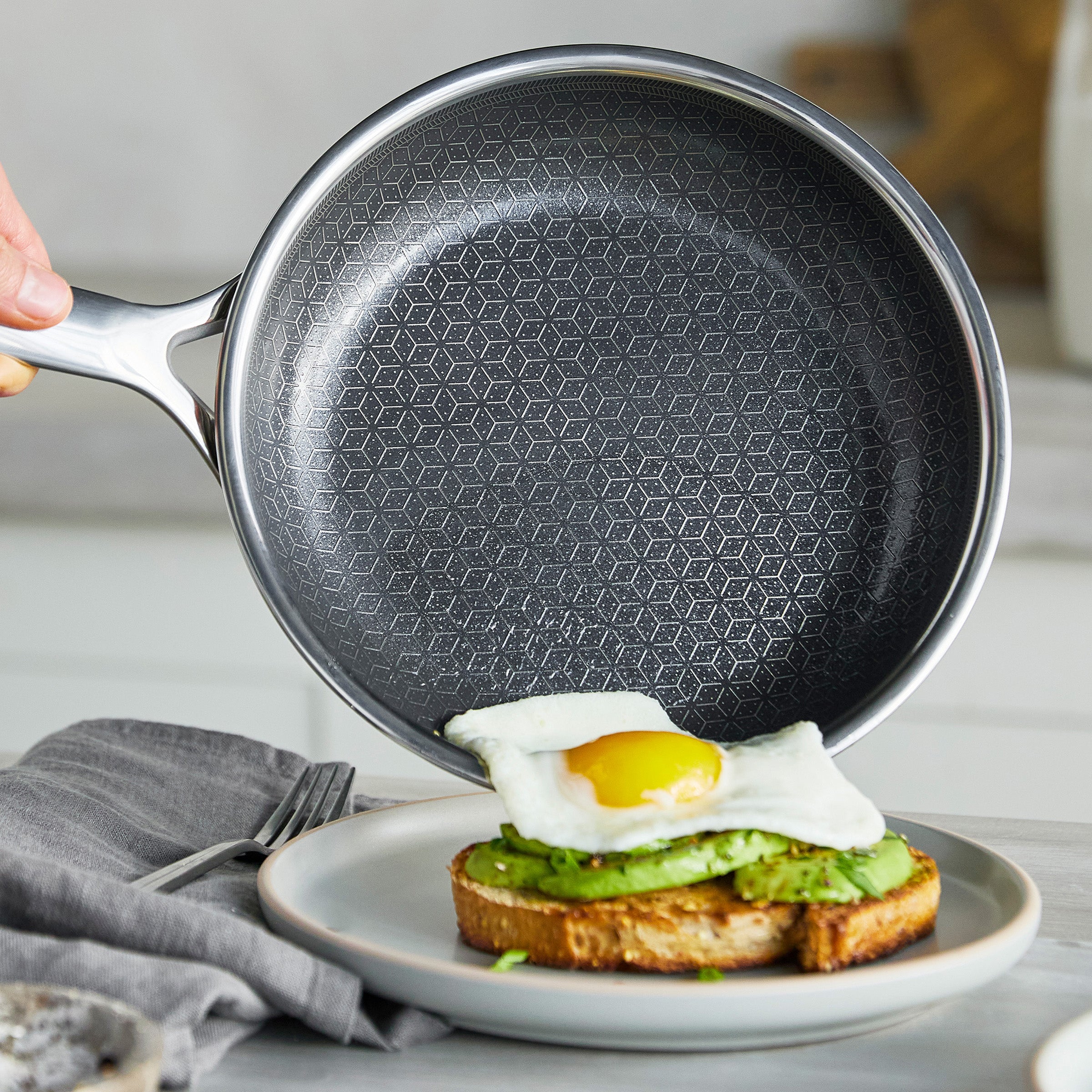 Spectra Thermobond Hybrid Ceramic Nonstick 10-Piece Cookware Set - Image 6