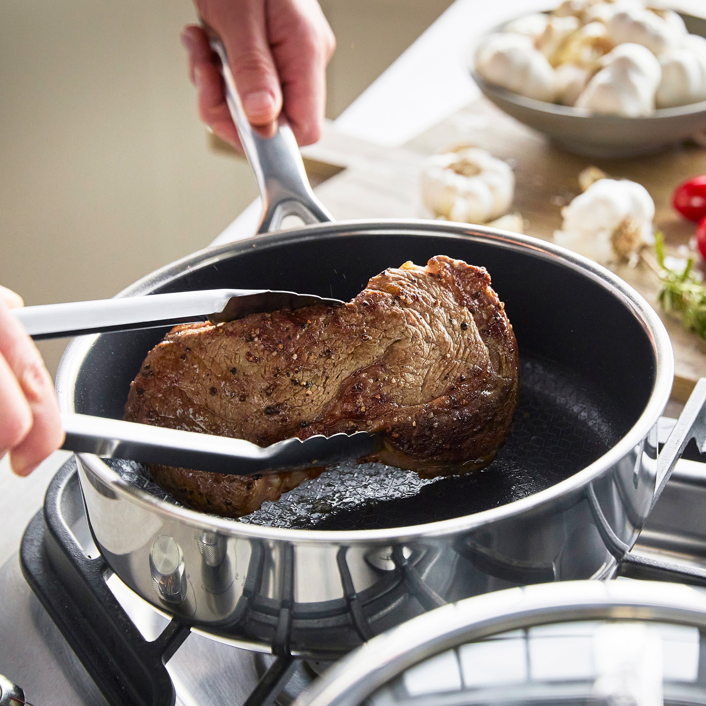 Spectra Thermobond Hybrid Ceramic Nonstick 10-Piece Cookware Set - Image 8