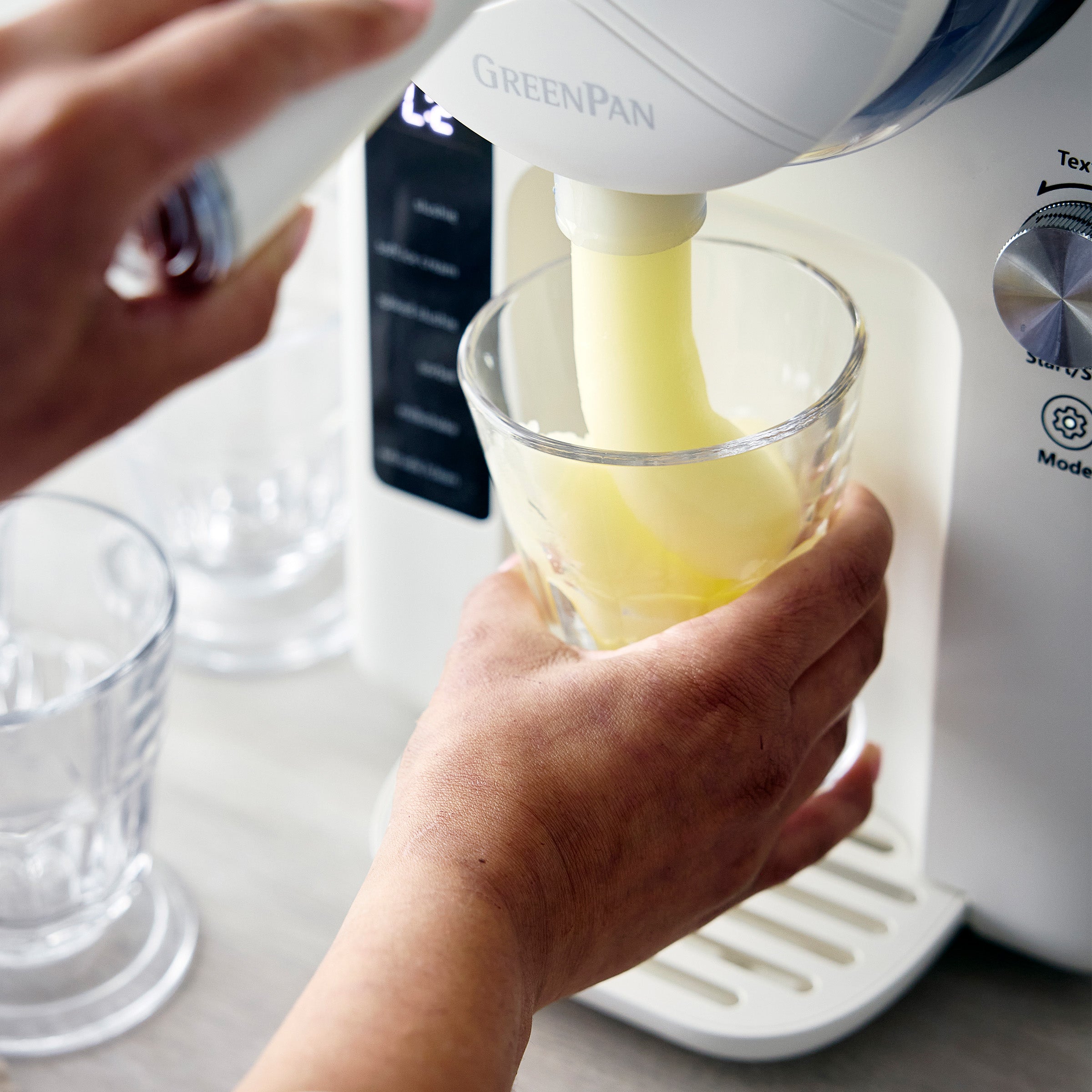 Frost Classic 15-in-1 Ice Cream & Frozen Drink Maker | Cream - Image 11