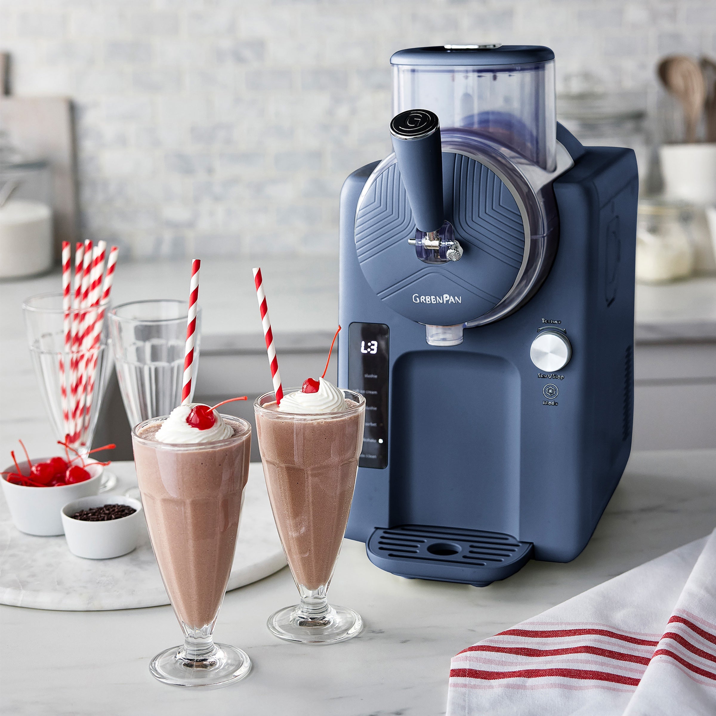 Frost Classic 15-in-1 Ice Cream & Frozen Drink Maker | Berry - Image 13