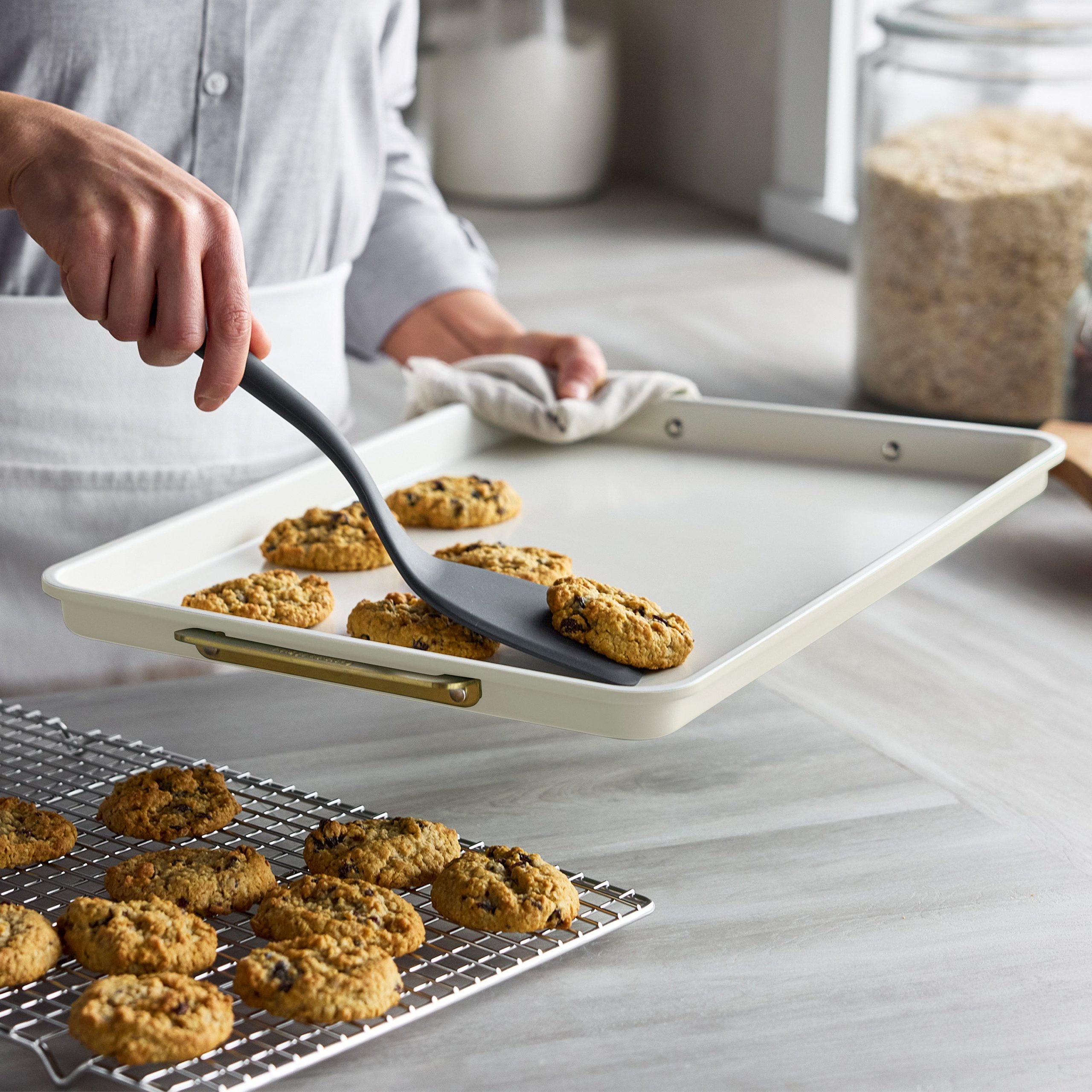 Reserve Bakeware 13 x 18 Half Sheet Pan with Cooling Rack | Cream - Image 3