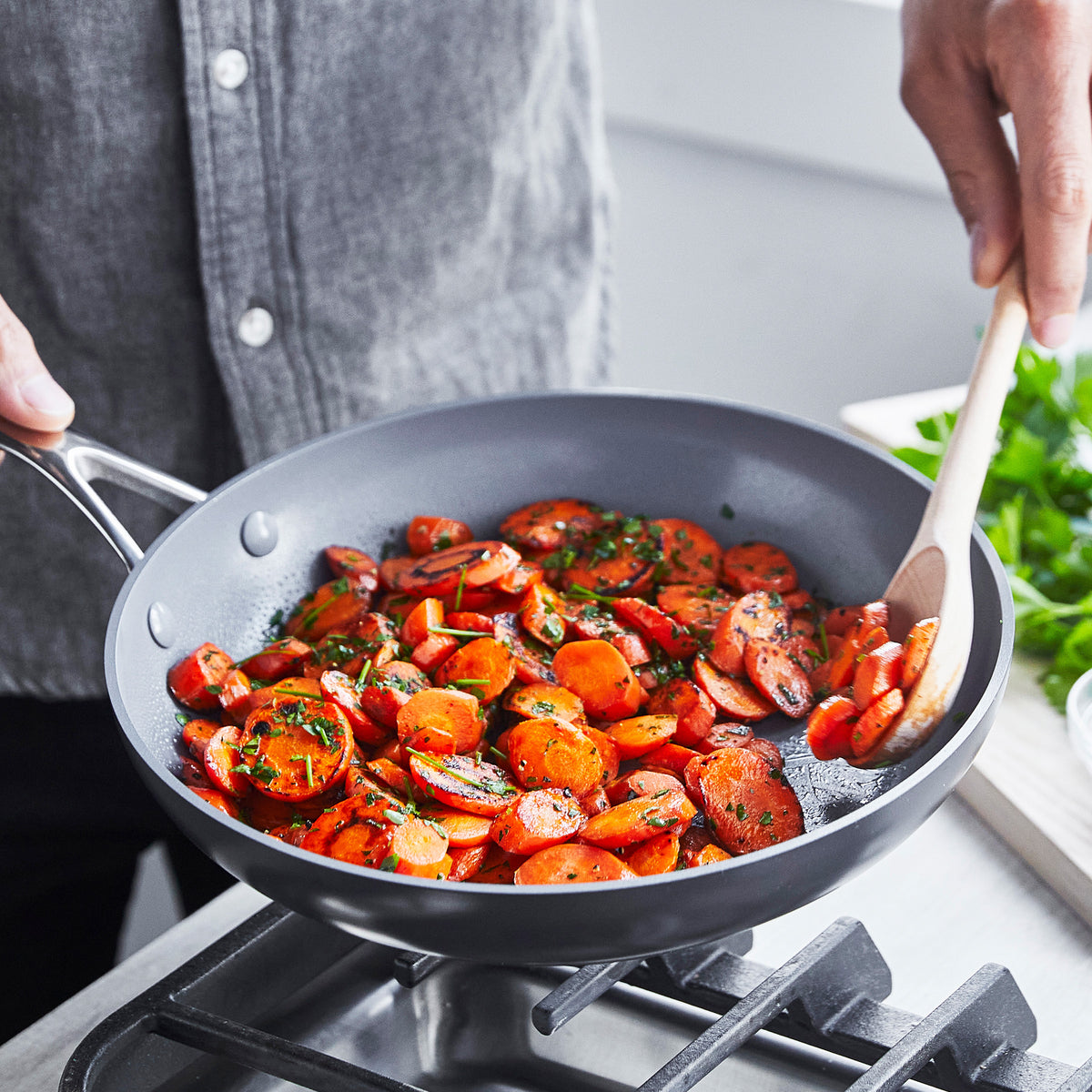 Valencia Pro Ceramic Nonstick 12 Frypan - Image 6