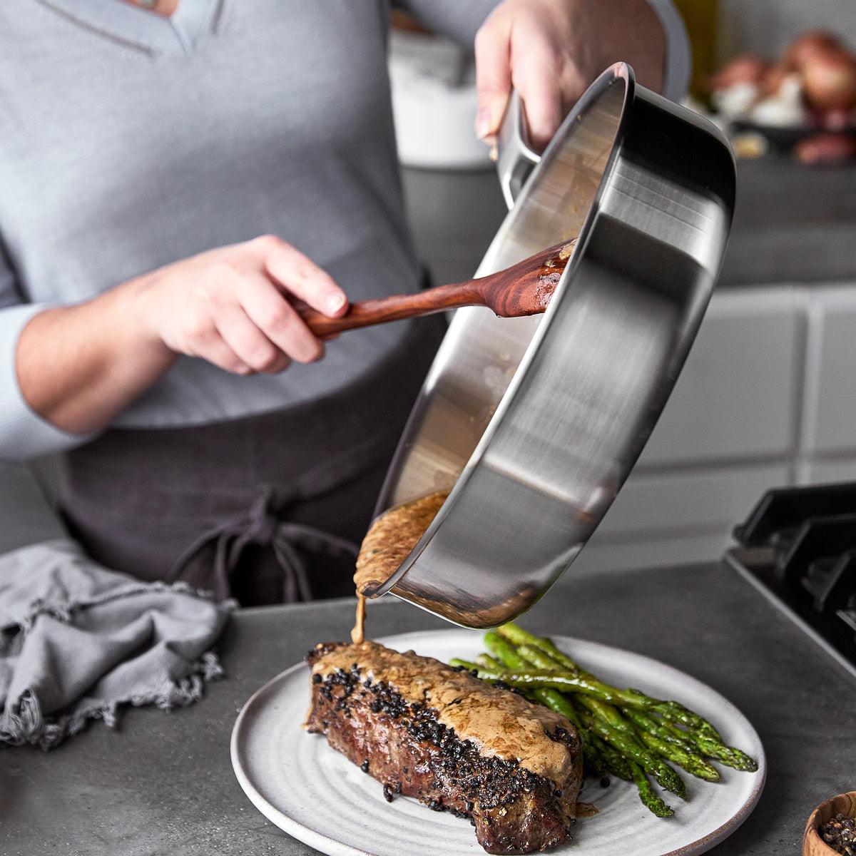 Merten & Storck Stainless Steel 3.5-Quart Sauté Pan with Lid - Image 4