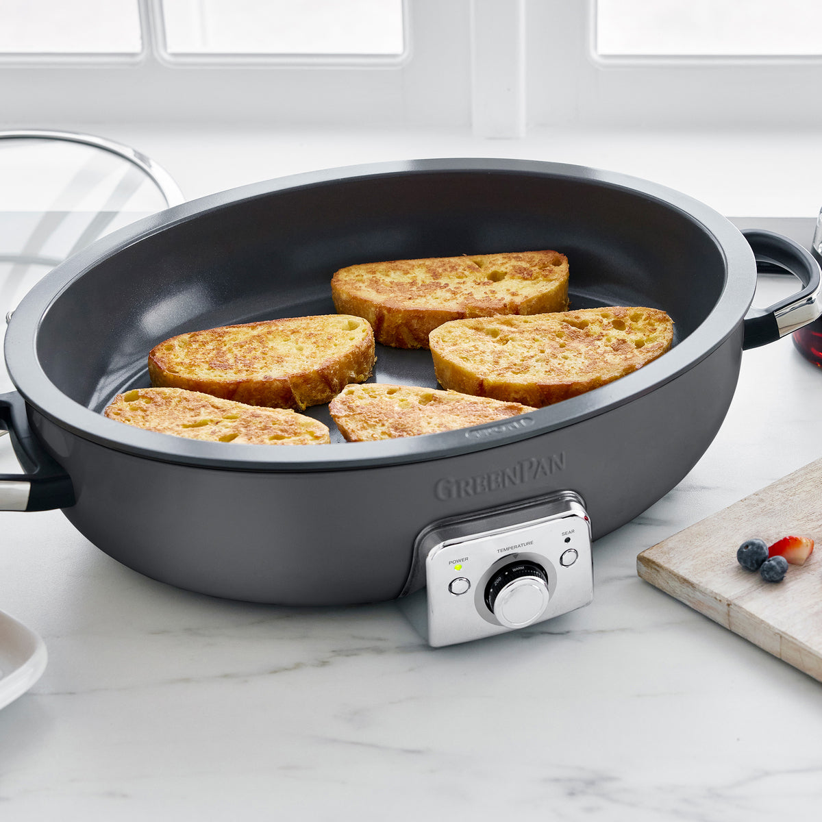 Elite 5.5-Quart Oval Electric Skillet | Graphite - Image 7