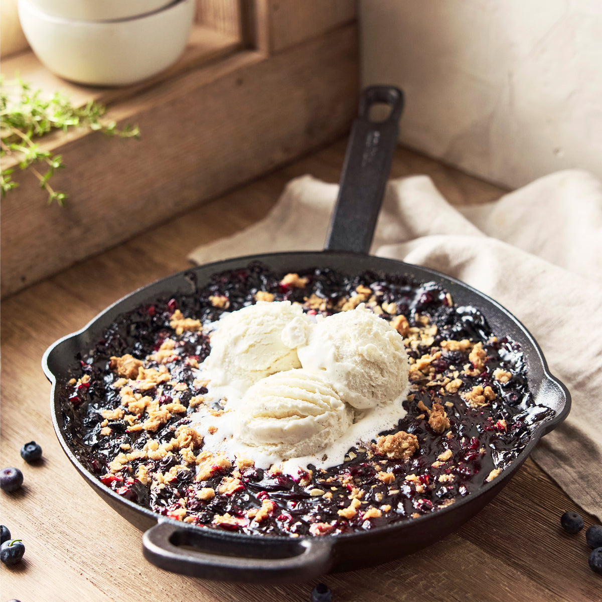 Bobby Flay by GreenPan 10 Cast Iron Frypan - Image 7
