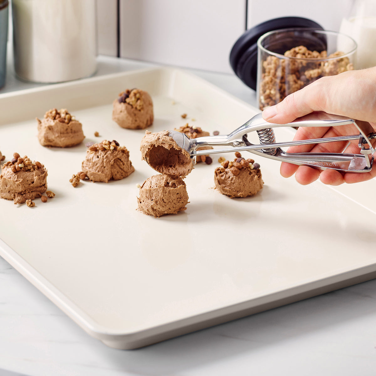 GreenLife Ceramic Nonstick 18 x 13 Cookie Sheet | Taupe - Image 4