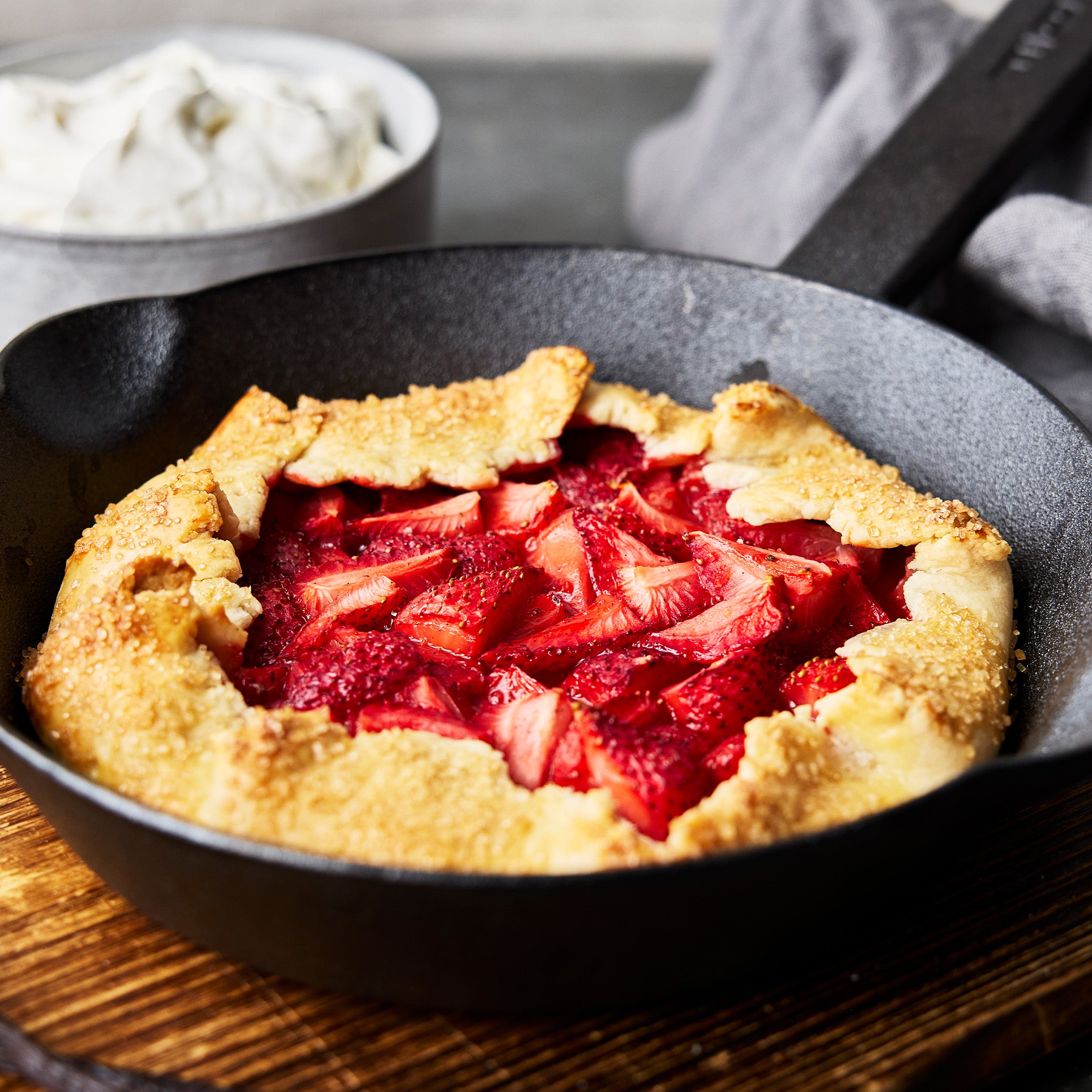 Bobby Flay by GreenPan 8 Cast Iron Frypan - Image 5