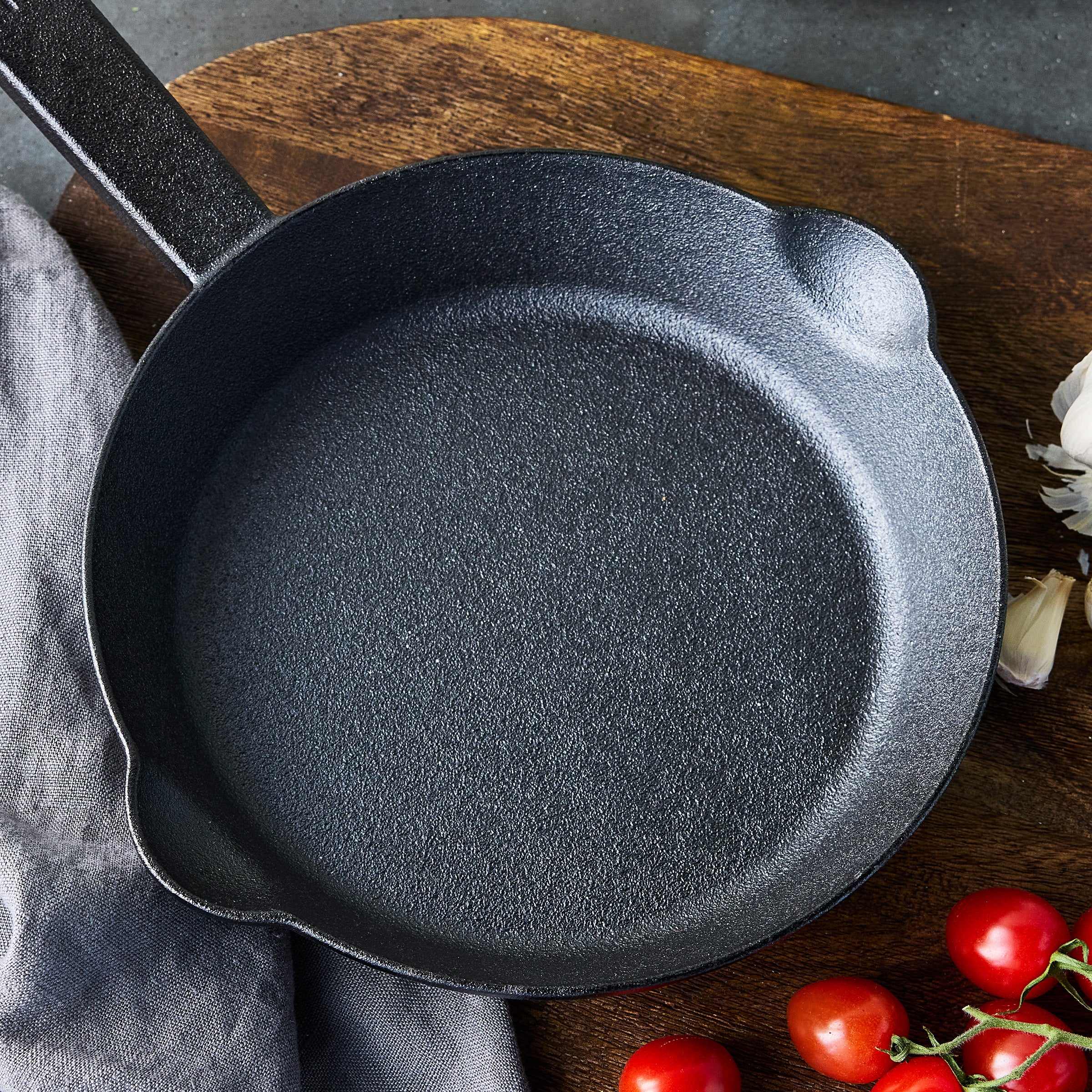 Bobby Flay by GreenPan 8 Cast Iron Frypan - Image 6