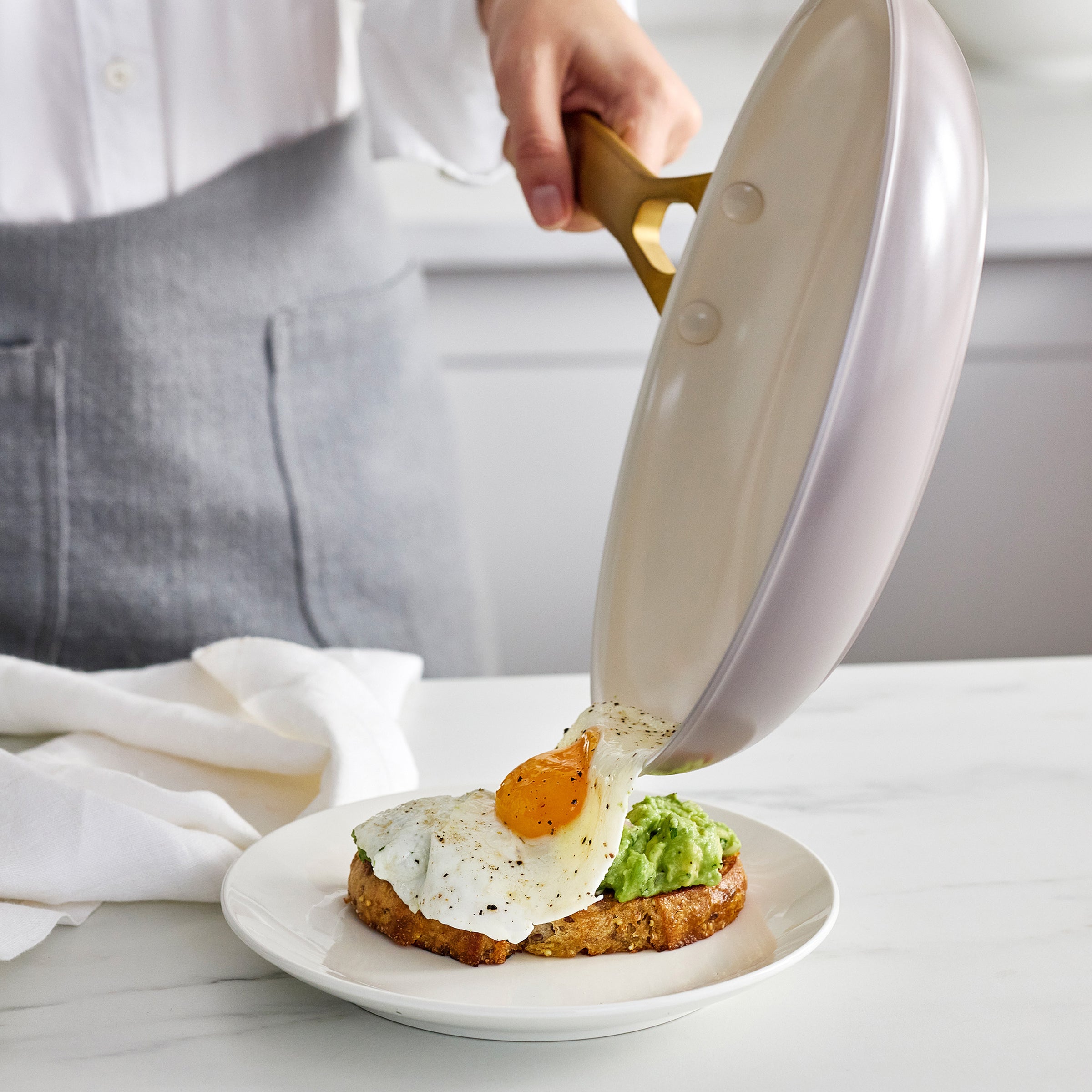 Reserve Pro Ceramic Nonstick 8. 10 and 12 Frypan Set | Oyster - Image 3