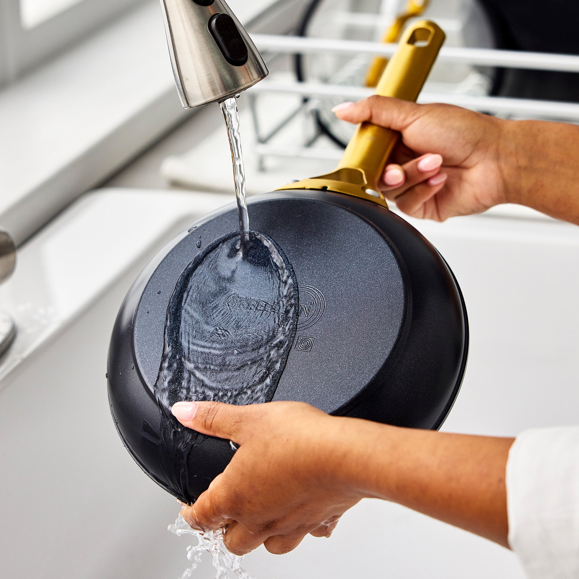 Reserve Pro Ceramic Nonstick 8 Frypan | Black - Image 8
