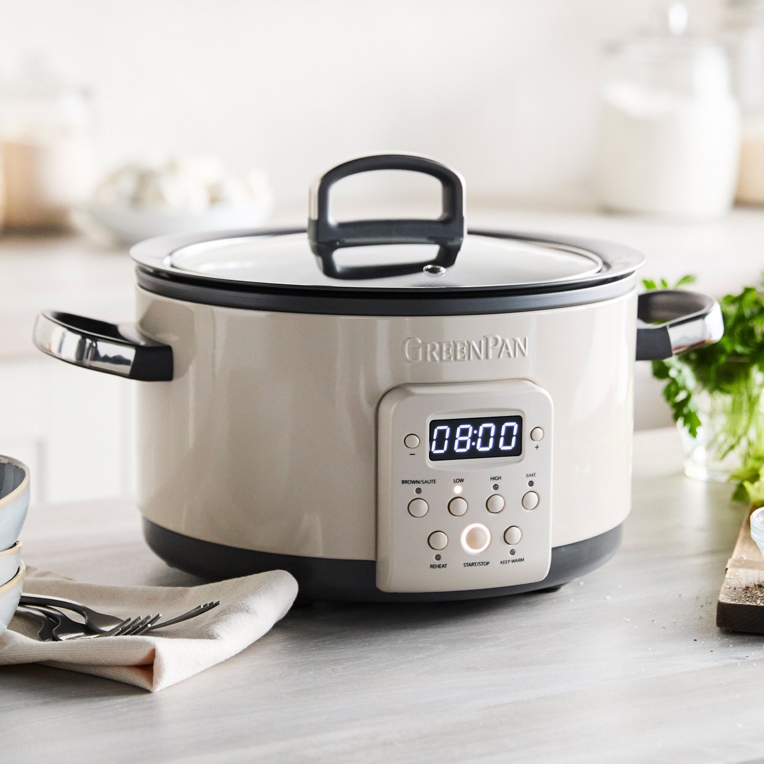 Bistro 4-Quart Slow Cooker with In-Pot Browning | Macadamia - Image 2