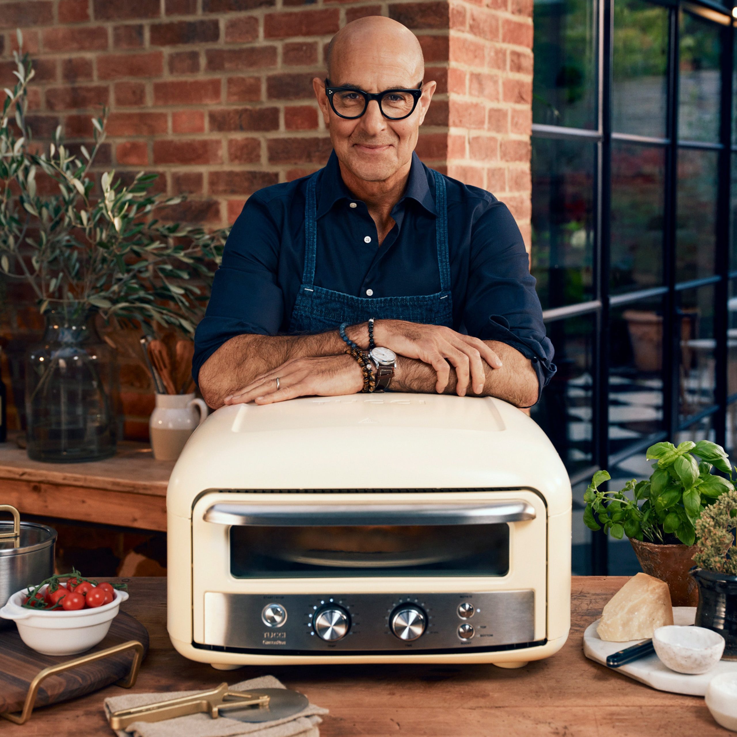 Stanley Tucci™ Indoor and Outdoor Pizza Oven | Carrara White - Image 3