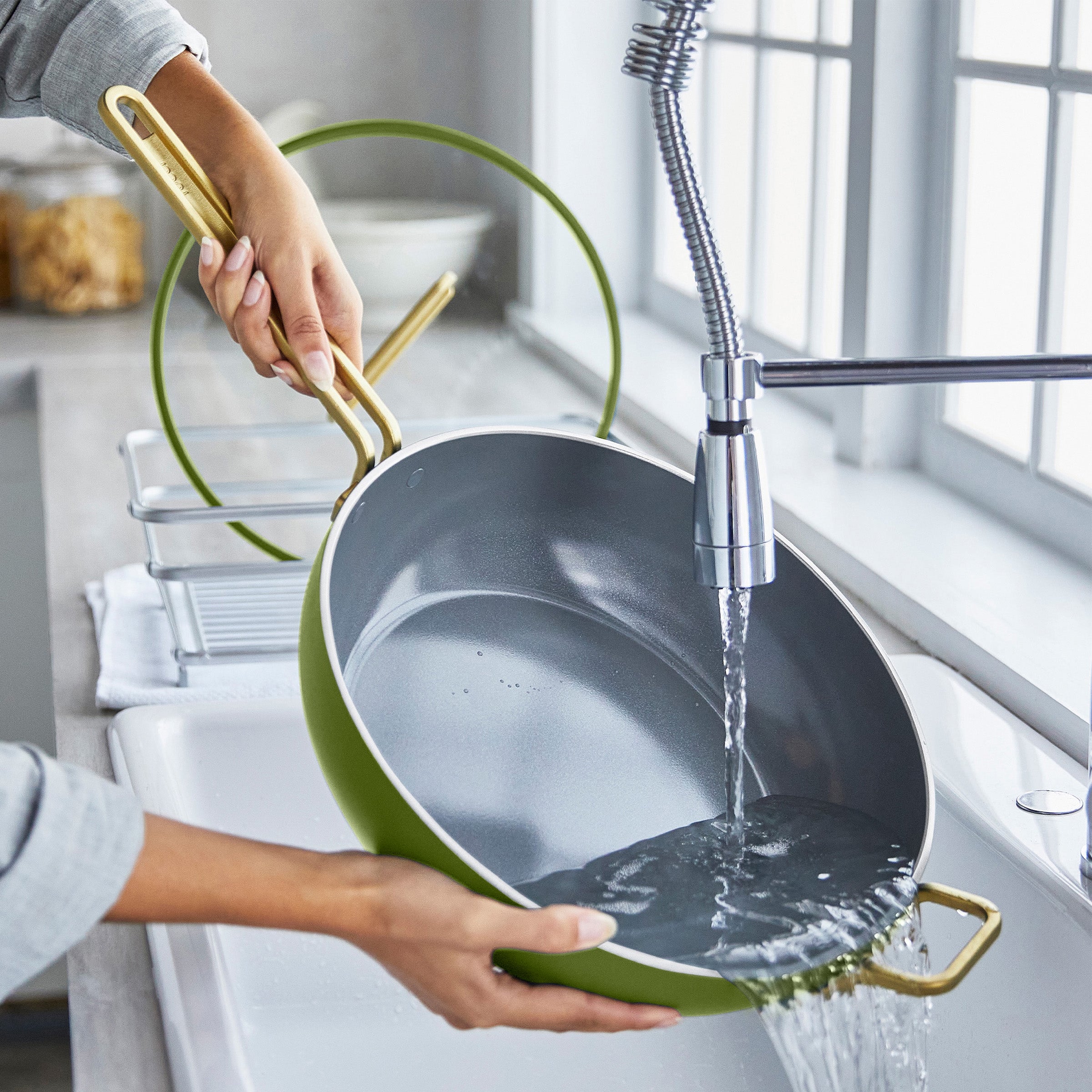 Stanley Tucci™ Ceramic Nonstick 6.5-Quart Essential Stanley Pan | Tuscan Olive - Image 13