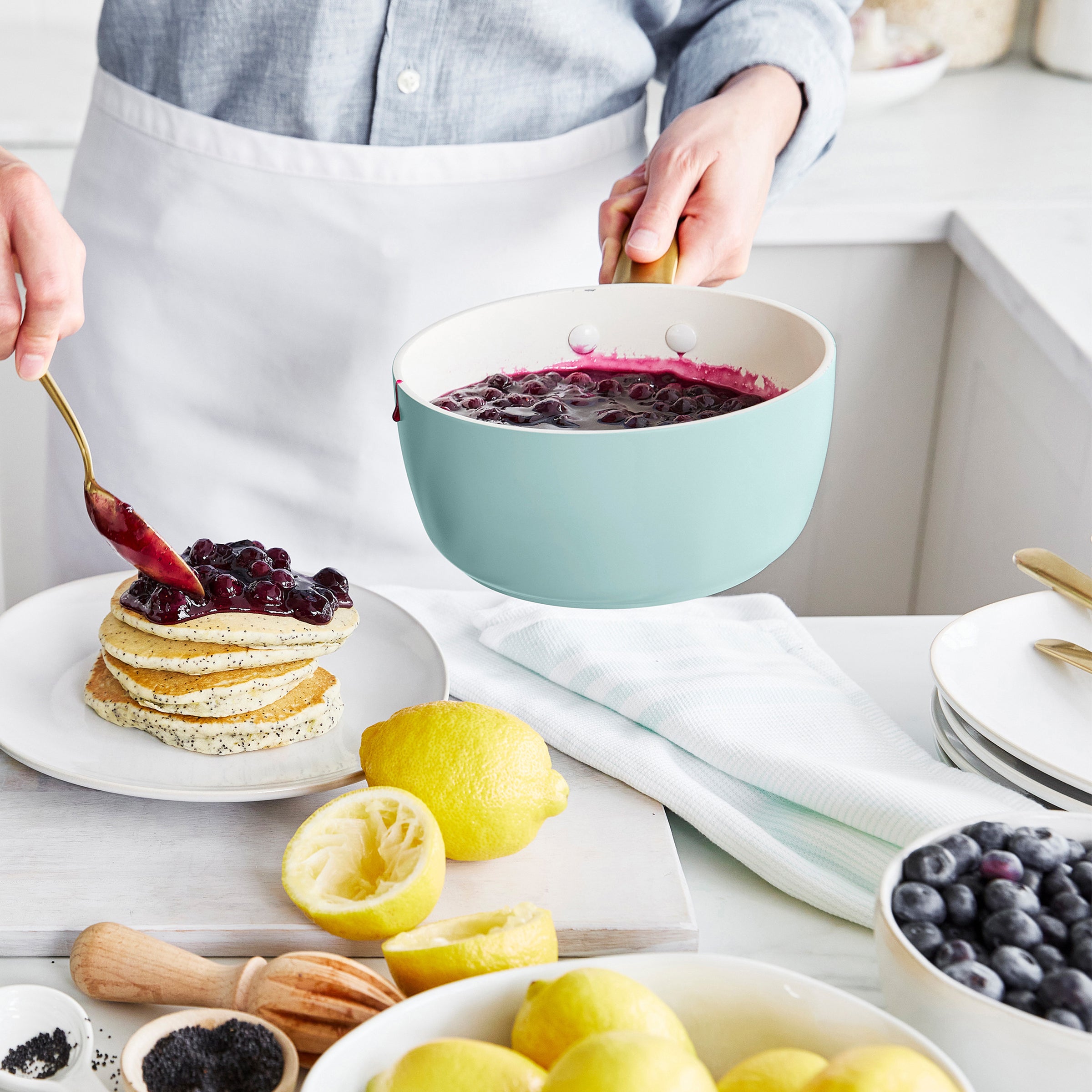 Reserve Pro Ceramic Nonstick 11-Piece Cookware Set | Seaside - Image 8