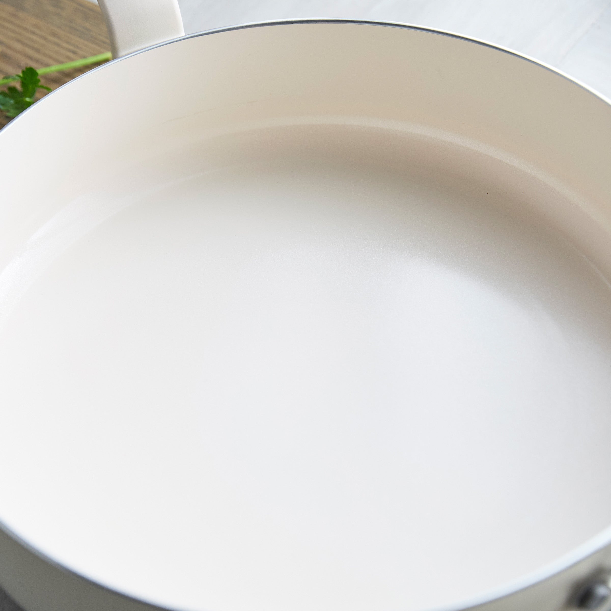 Rio Advanced Ceramic Nonstick 5-Quart Sauté Pan with Lid | Cream - Image 8