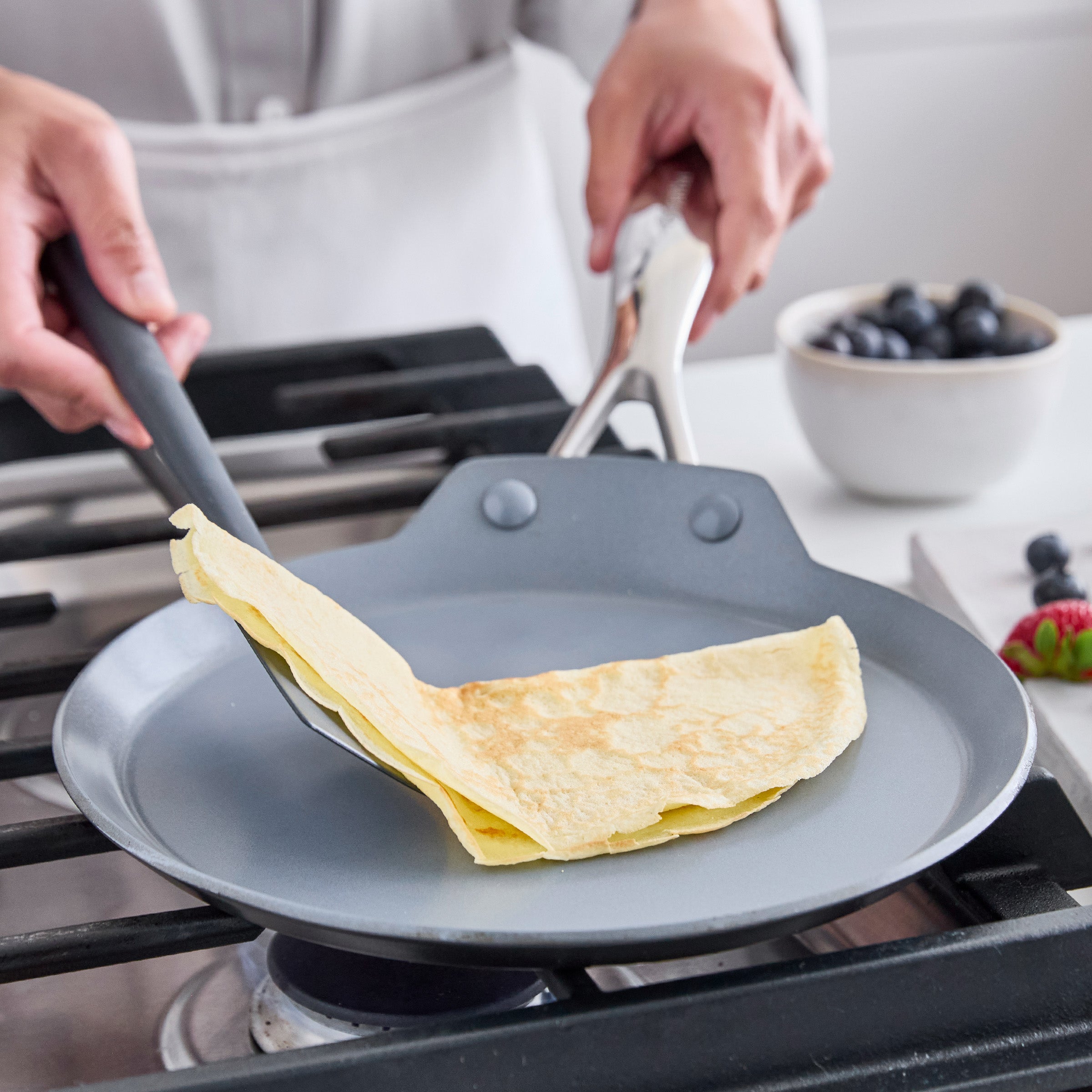 Valencia Pro Ceramic Nonstick 9.5 Crepe Pan - Image 3