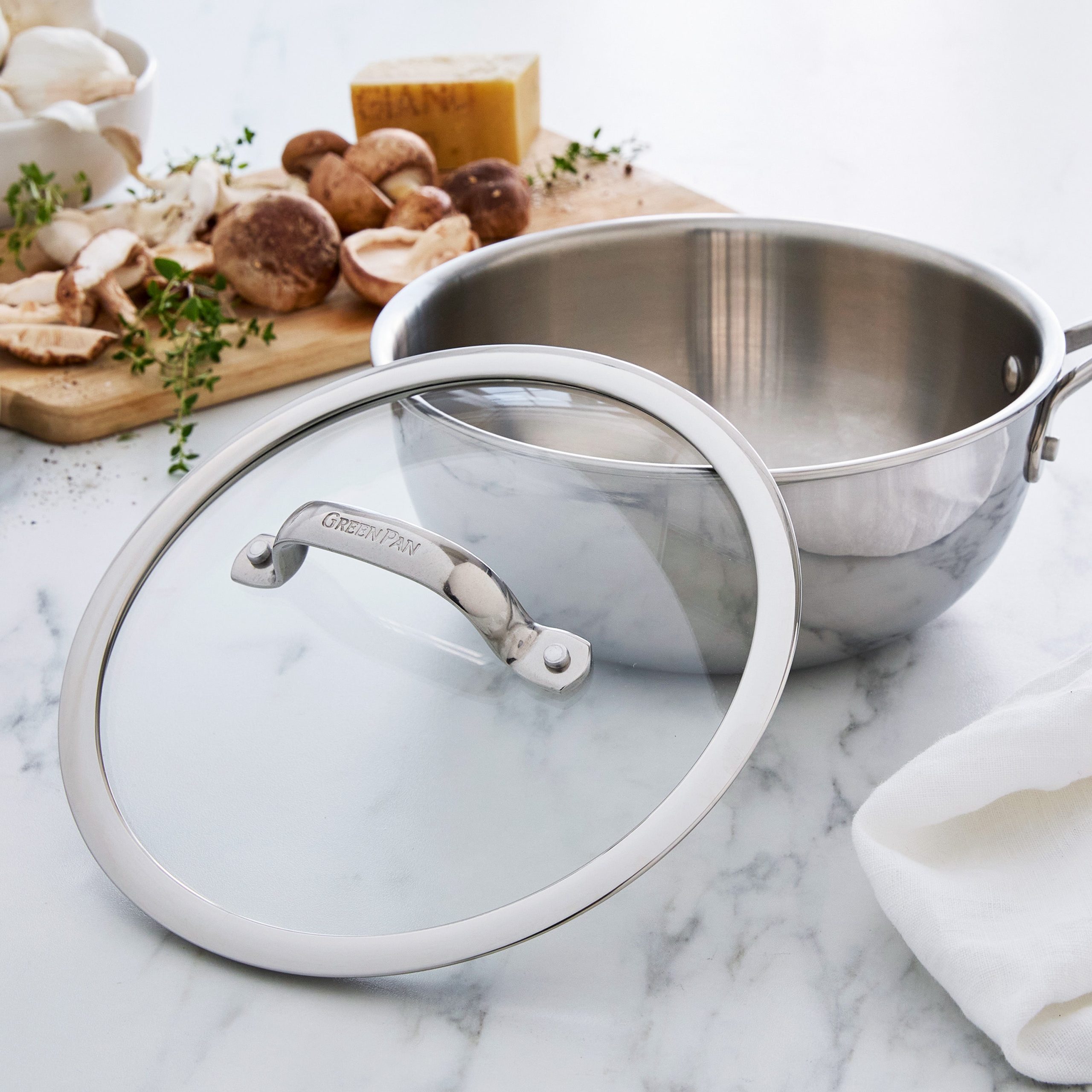 Valencia Pro Stainless Steel Uncoated 2.5-Quart Chef's Pan with Lid - Image 5