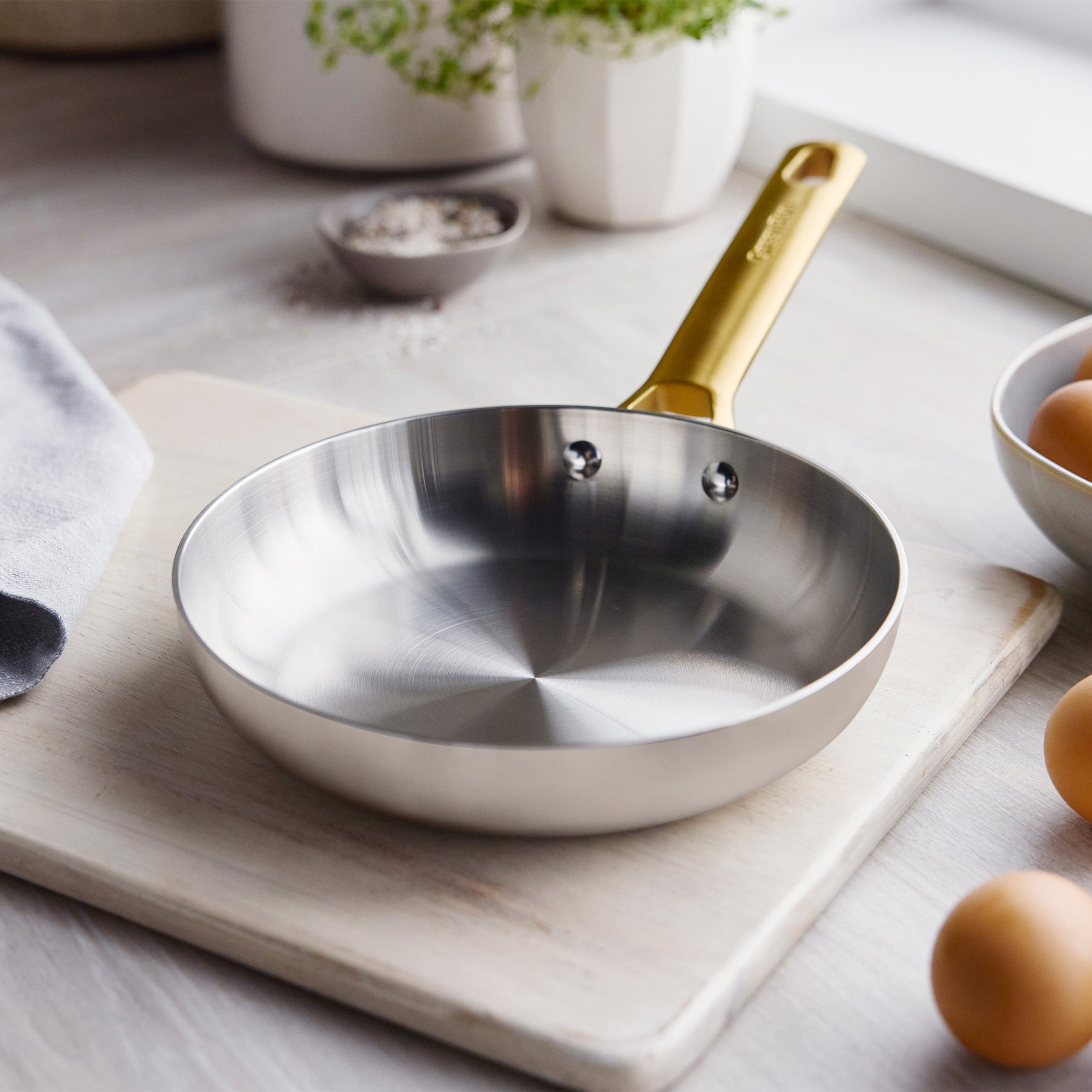 Reserve Pro Uncoated Stainless Steel 8 Frypan | Cream - Image 2