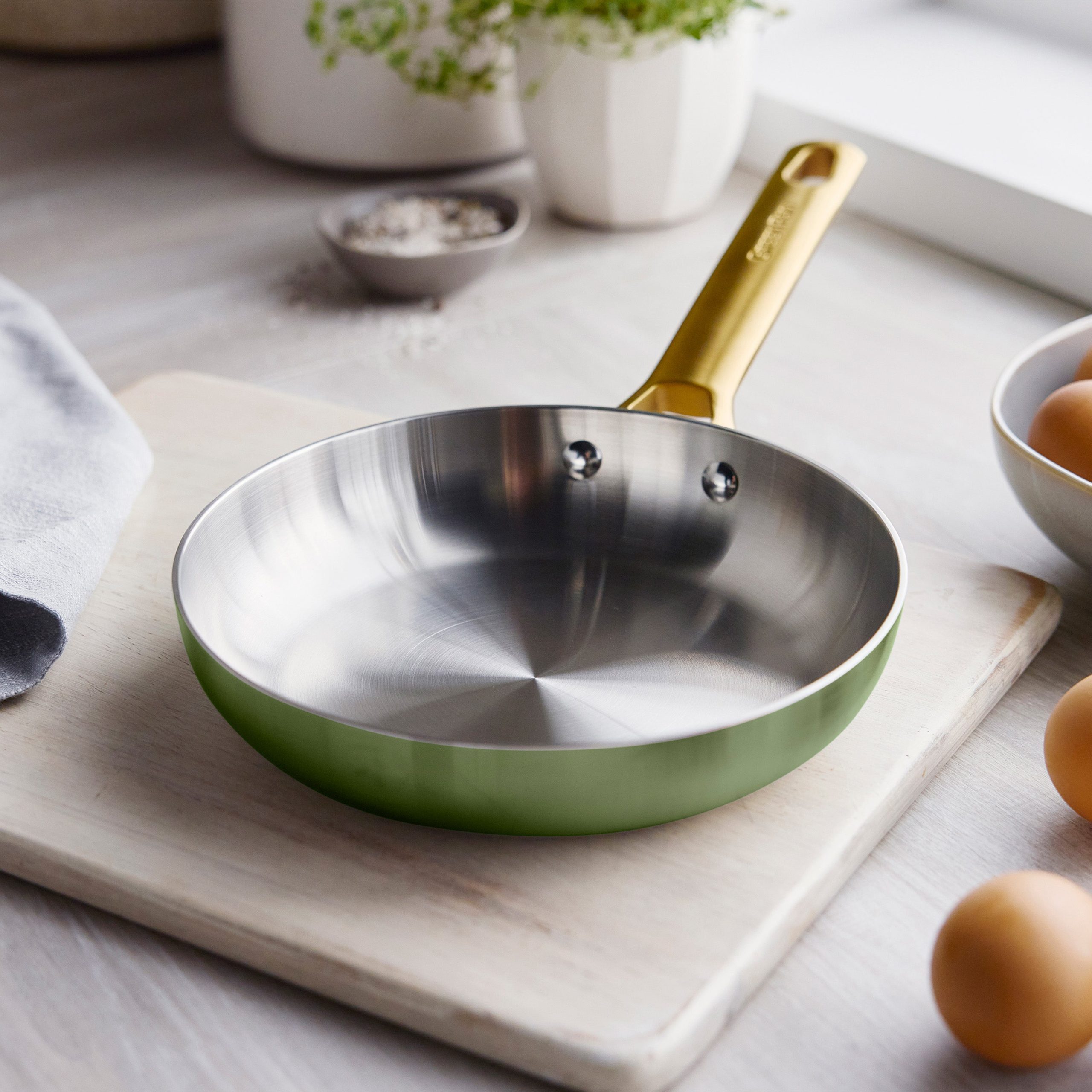 Reserve Pro Uncoated Stainless Steel 8 Frypan | Sage - Image 2