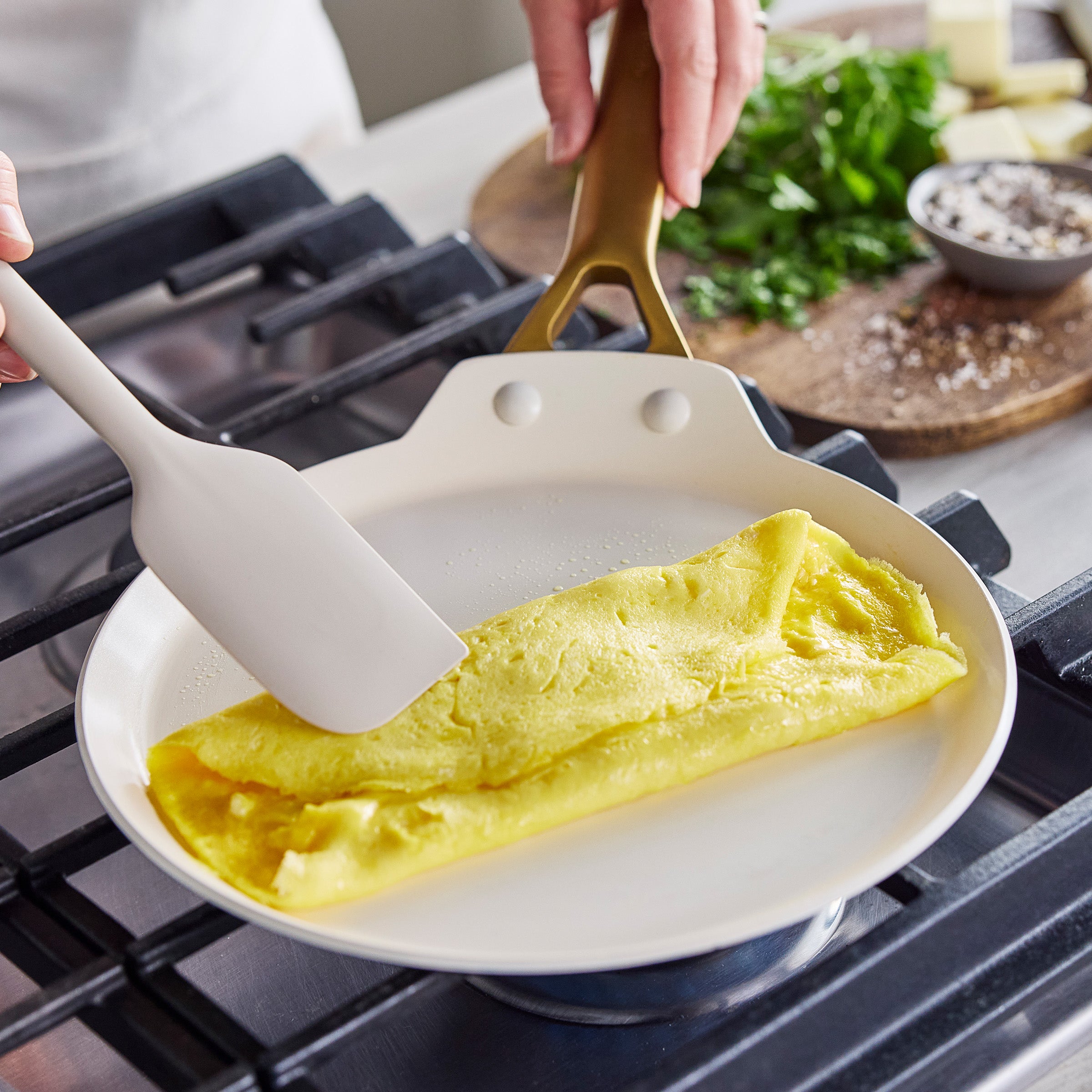 Reserve Pro Ceramic Nonstick 10 Crepe Pan | Cream - Image 3