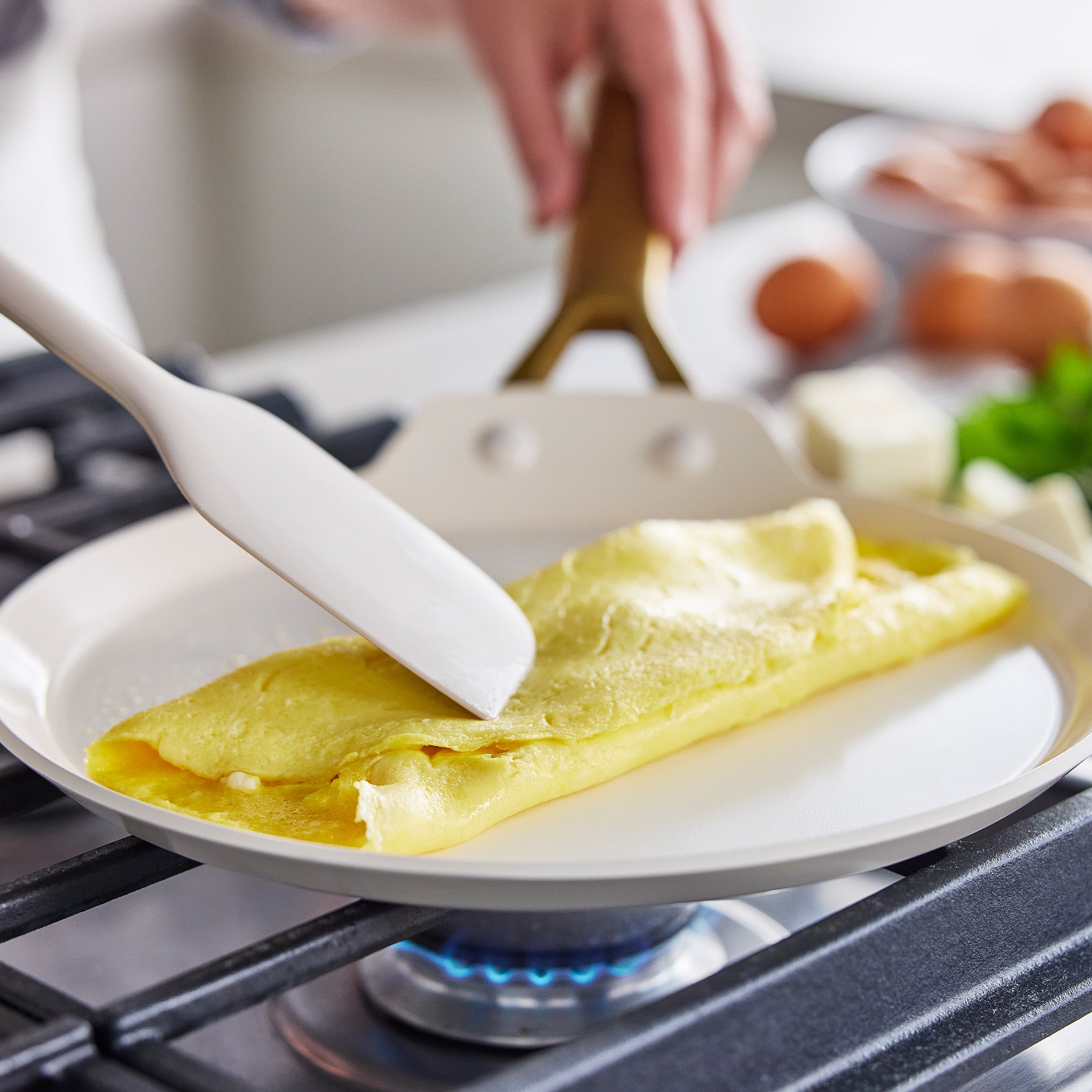 Reserve Pro Ceramic Nonstick 10 Crepe Pan | Cream - Image 8
