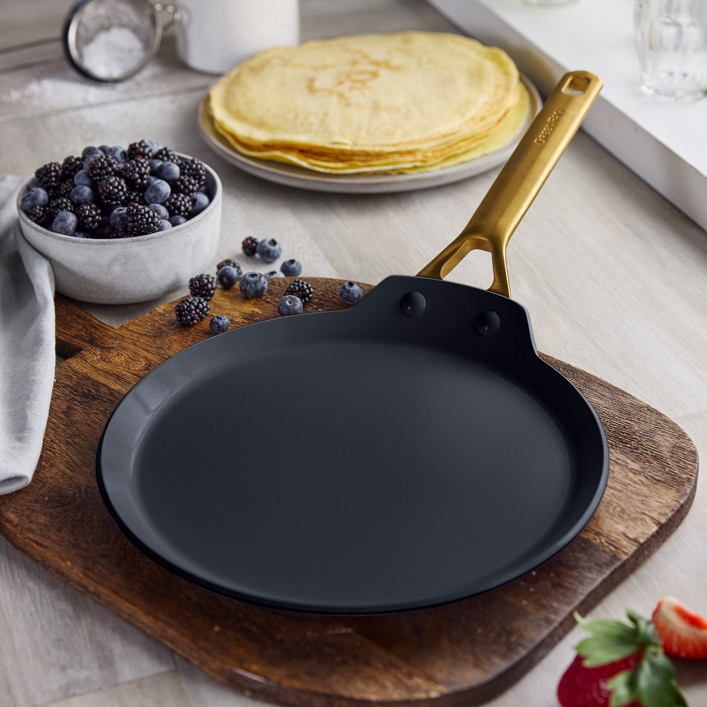 Reserve Pro Ceramic Nonstick 11-Piece Cookware Set | Black - Image 7