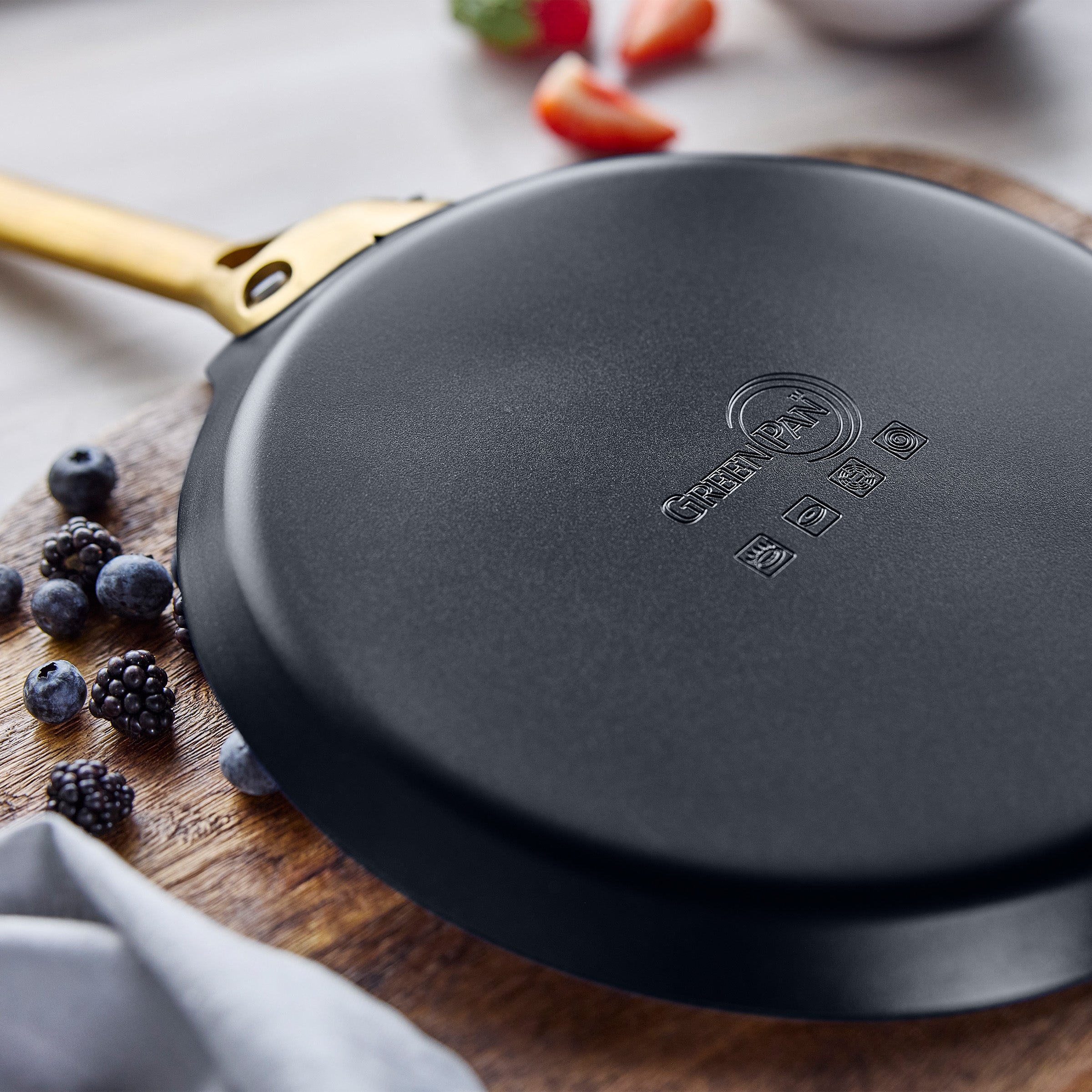 Reserve Pro Ceramic Nonstick 10 Crepe Pan | Black - Image 4