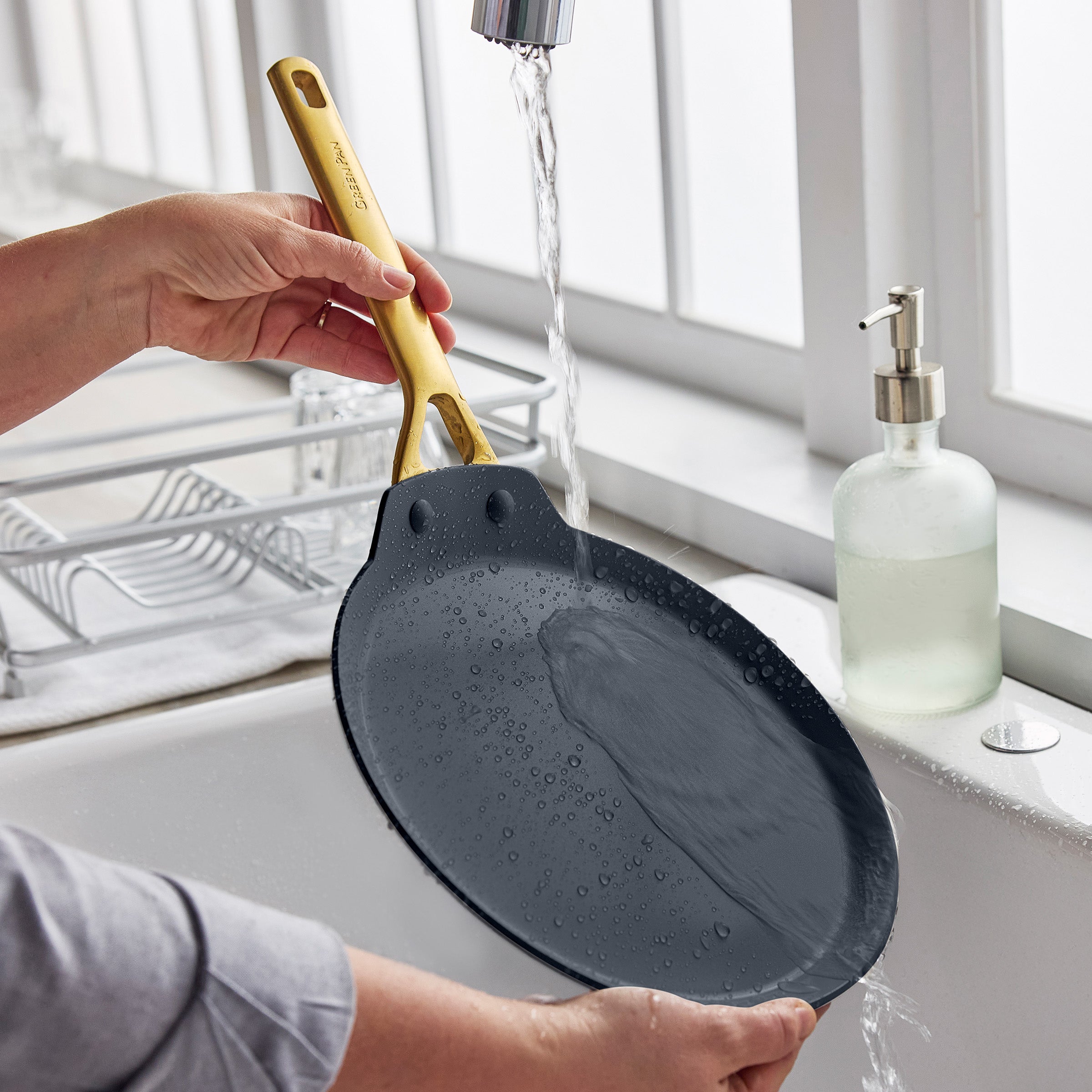 Reserve Pro Ceramic Nonstick 11-Piece Cookware Set | Black - Image 13