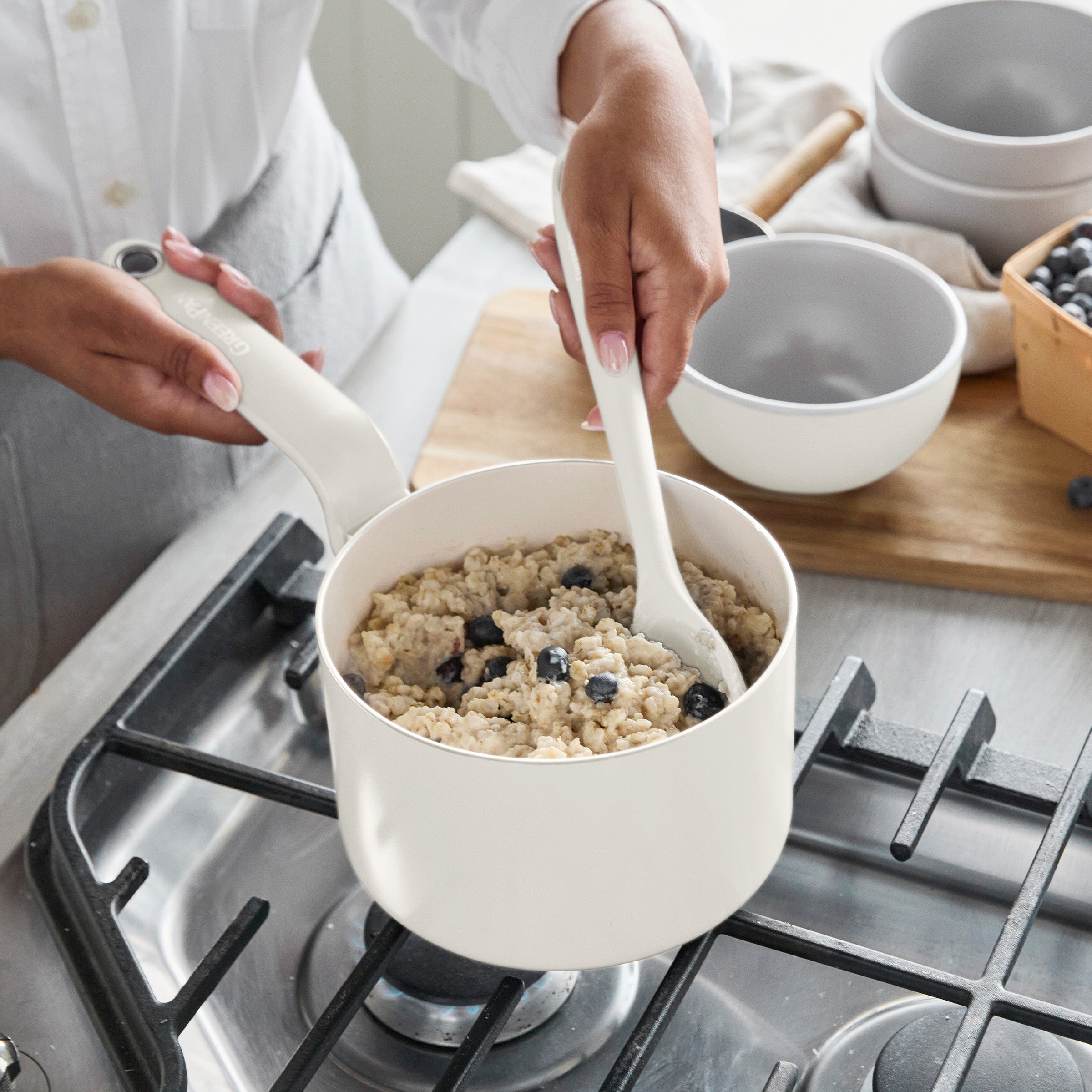 Rio Advanced Ceramic Nonstick 12-Piece Cookware Set | Cream - Image 4
