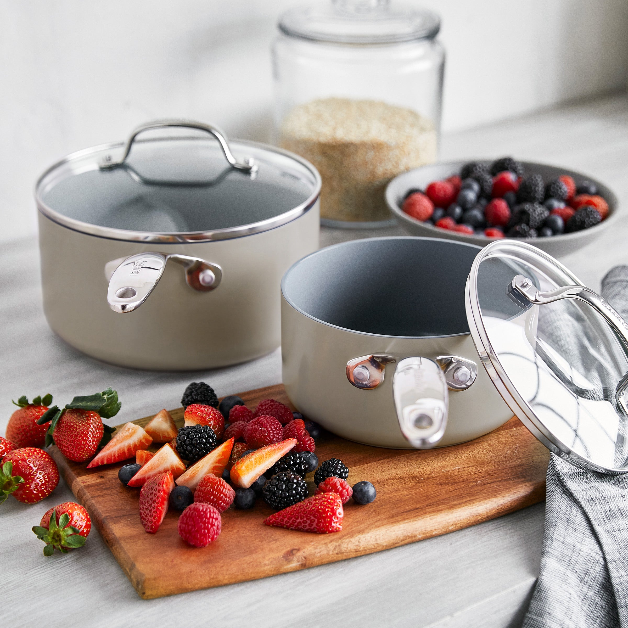 Valencia Pro and Premiere Ovenware 24-Piece Set | Taupe - Image 9