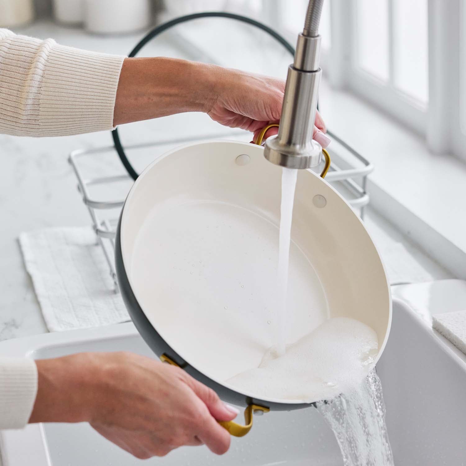 Reserve Pro Ceramic Nonstick 3.75-Quart Everyday Pan with Lid | Twilight - Image 6