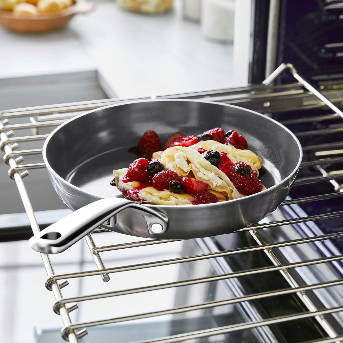 GP5 Stainless Steel 12 Frypan with Lid | Mirror Handles - Image 4