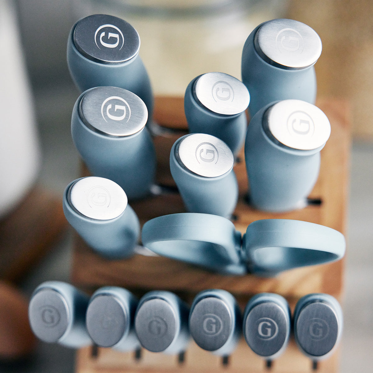 Titanium Cutlery Ultimate 16-Piece Knife Block Set | Blue Haze - Image 8