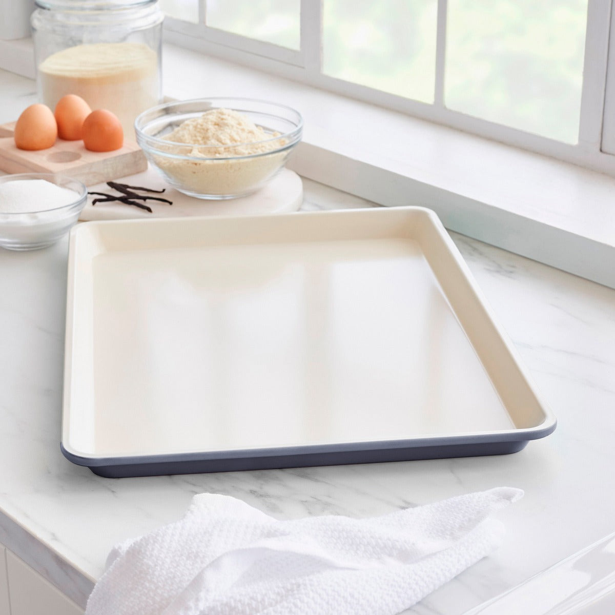 GreenLife Ceramic Nonstick 18 x 13 Cookie Sheet | Black - Image 2