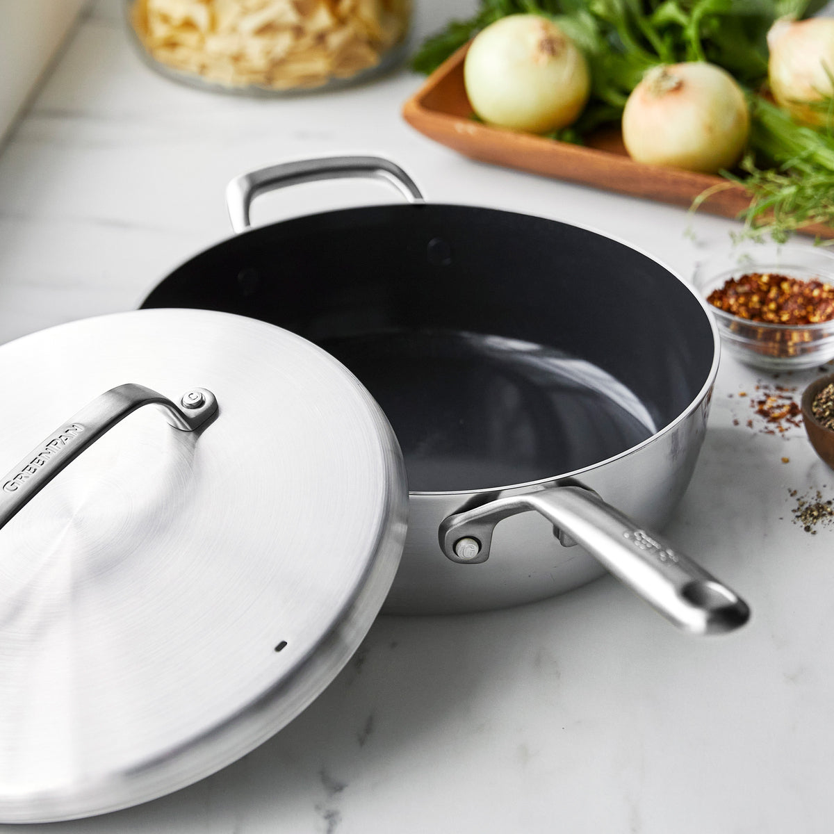 GP5 Stainless Steel 4-Quart Sauté Pan with Lid and Helper Handle | Mirror Handles - Image 2