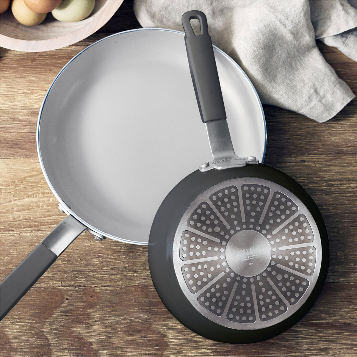 Bobby Flay by GreenPan Professional Ceramic Nonstick 8 Frypan | Graphite - Image 6
