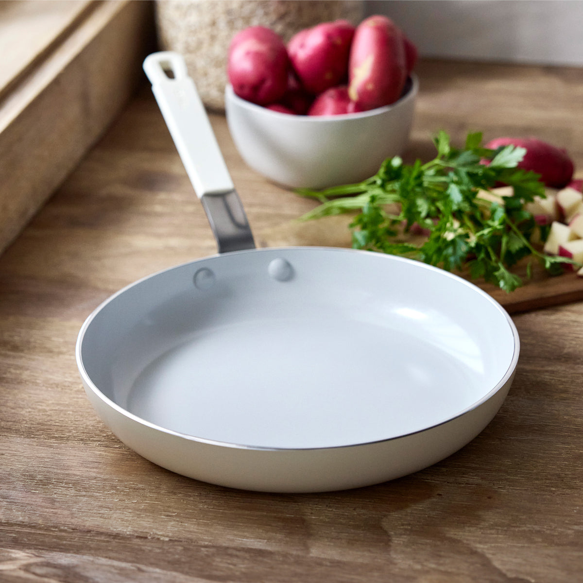 Bobby Flay by GreenPan Professional Ceramic Nonstick 8 Frypan | Cream - Image 3